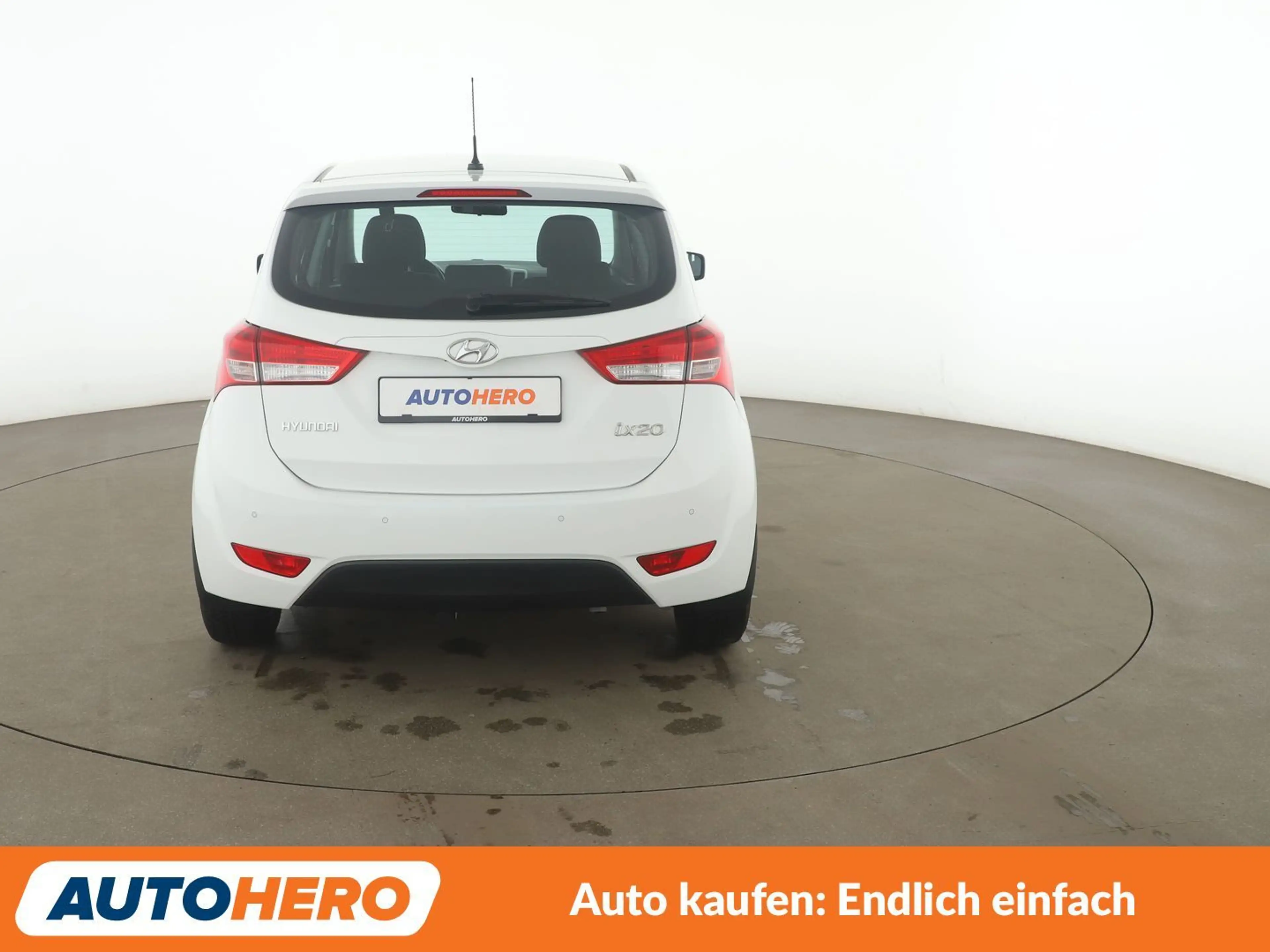 Hyundai iX20 1.6 Comfort*TEMPO*PDC*ShZ*LIM*KLIMA*USB* — photo 5