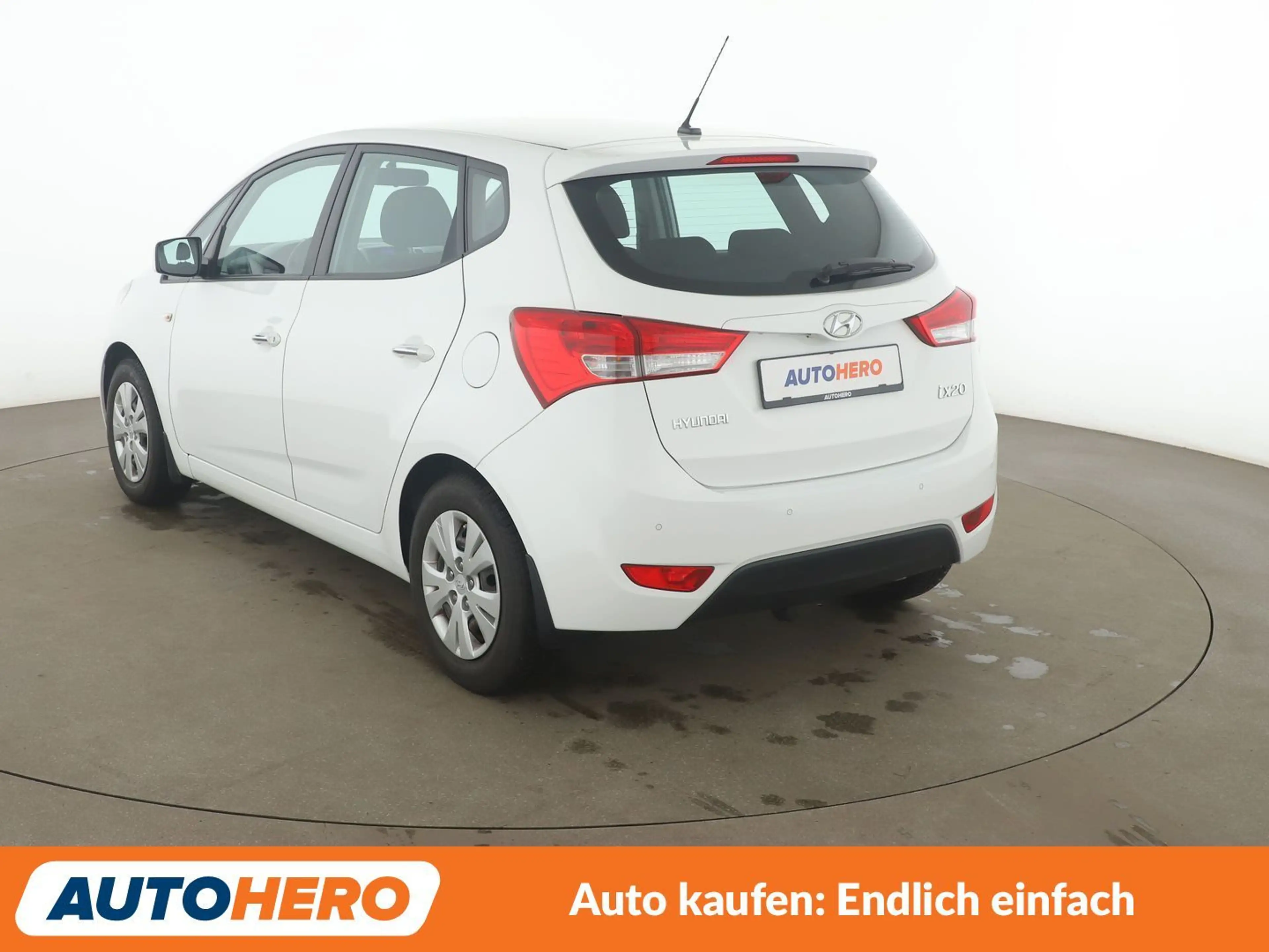 Hyundai iX20 1.6 Comfort*TEMPO*PDC*ShZ*LIM*KLIMA*USB* — photo 4
