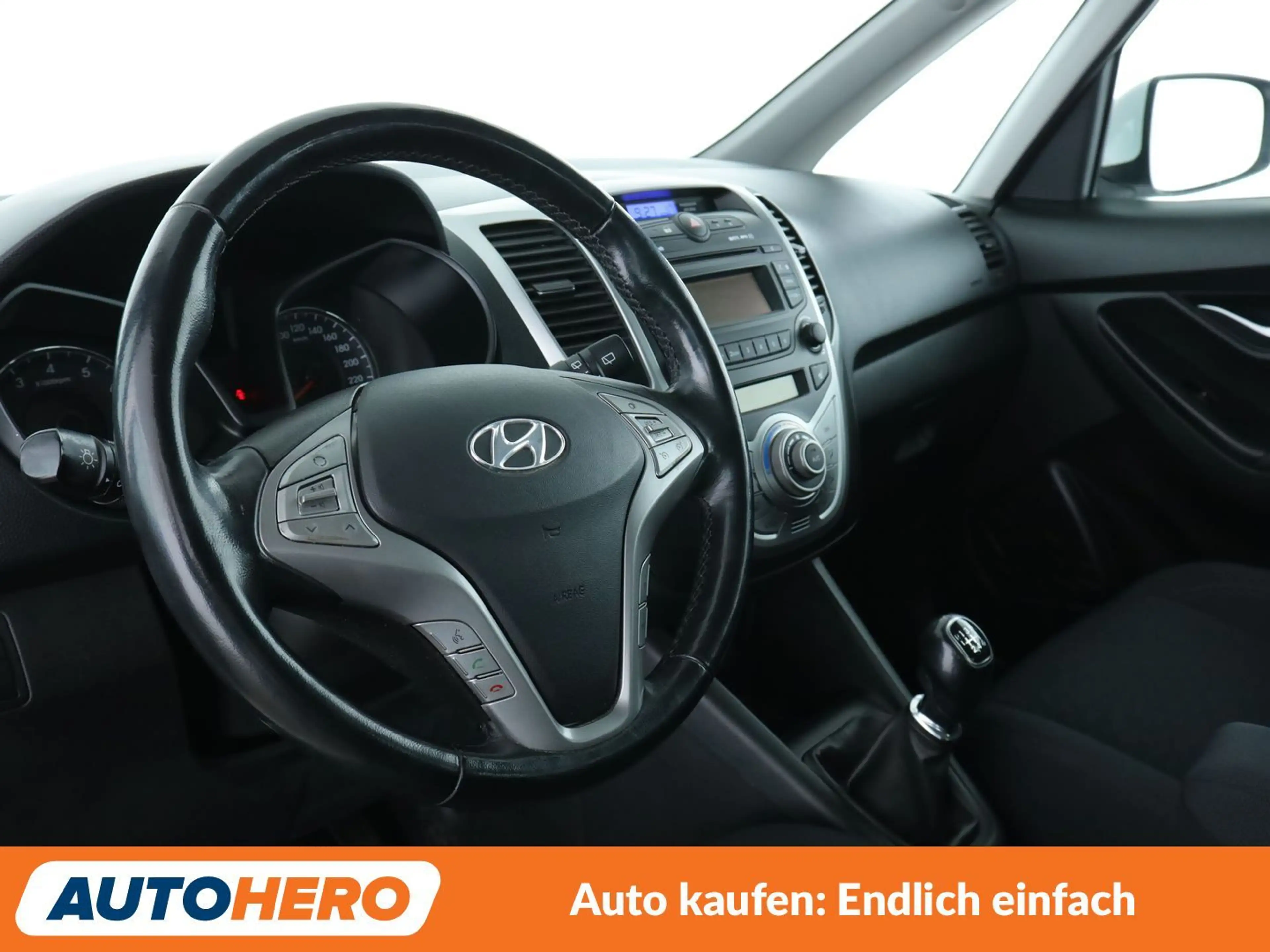 Hyundai iX20 1.6 Comfort*TEMPO*PDC*ShZ*LIM*KLIMA*USB* — photo 11