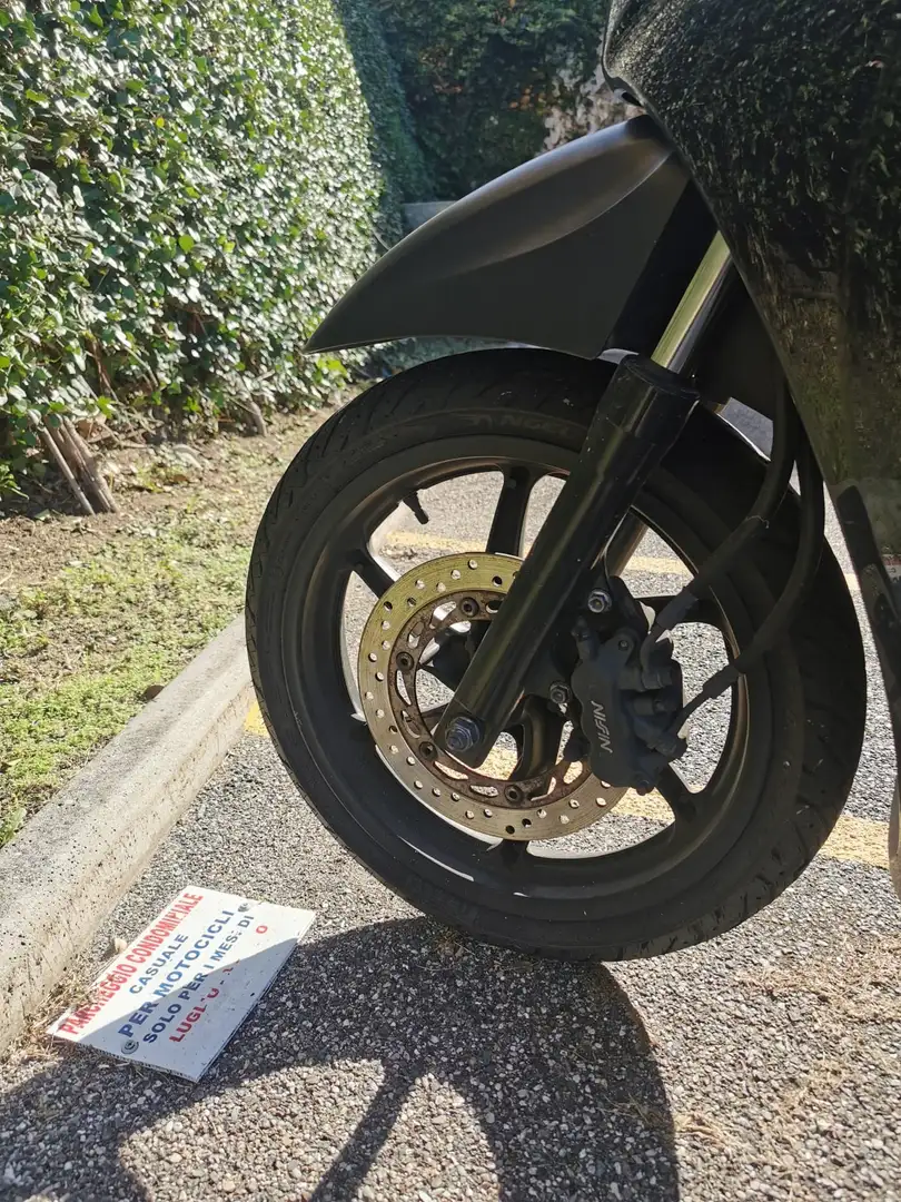 Honda SH 300 Černá - 2
