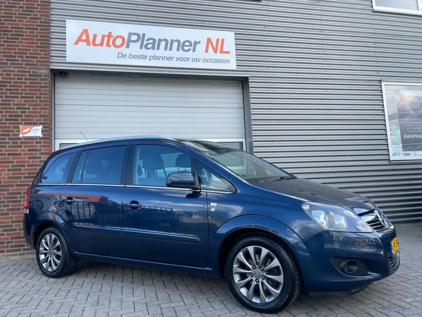 Opel Zafira 1.8 111 years Edition! Airco! Cruise! 7-Pers.! Blauw - 2