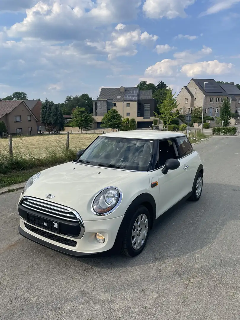 MINI One - 1