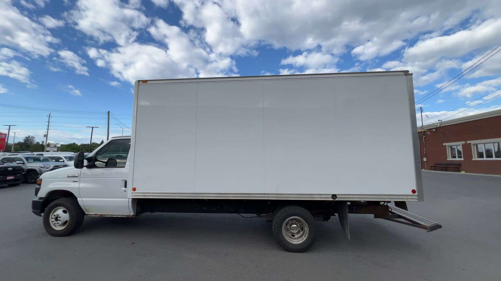 2016 Ford Econoline