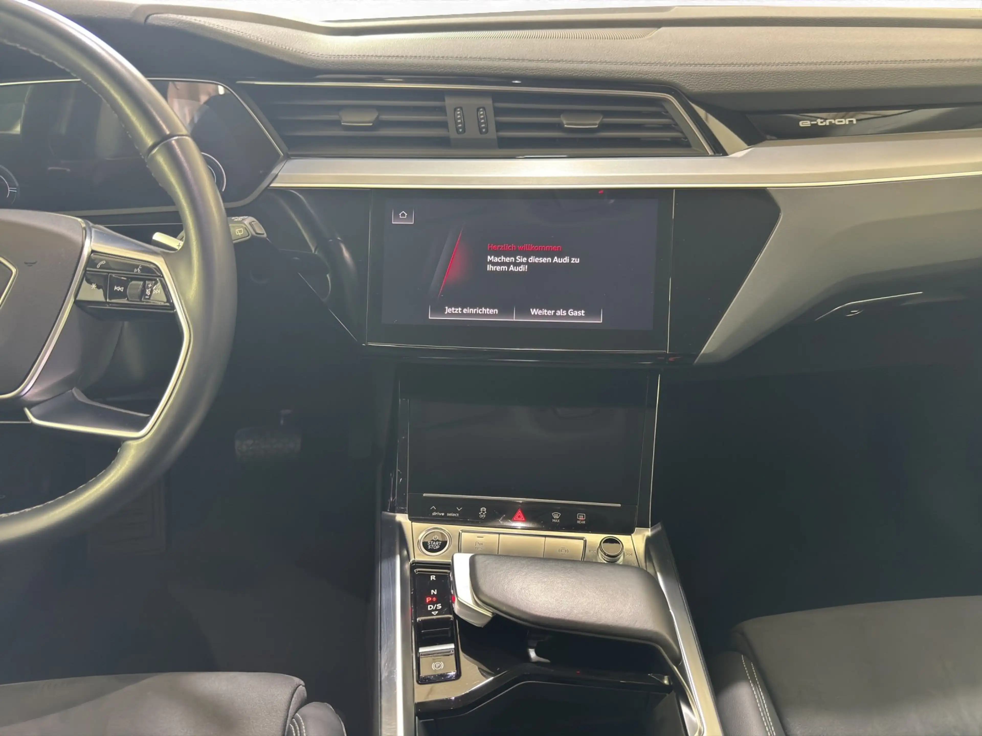 Audi Q8 e-tron 55 quattro advanced | AHK | LED — photo 14