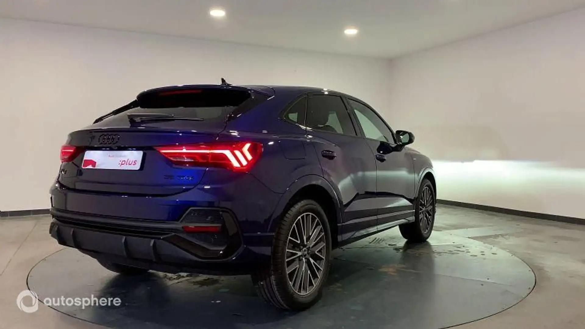 Audi Q3 35 TFSI 150ch S line S tronic 7 - 2