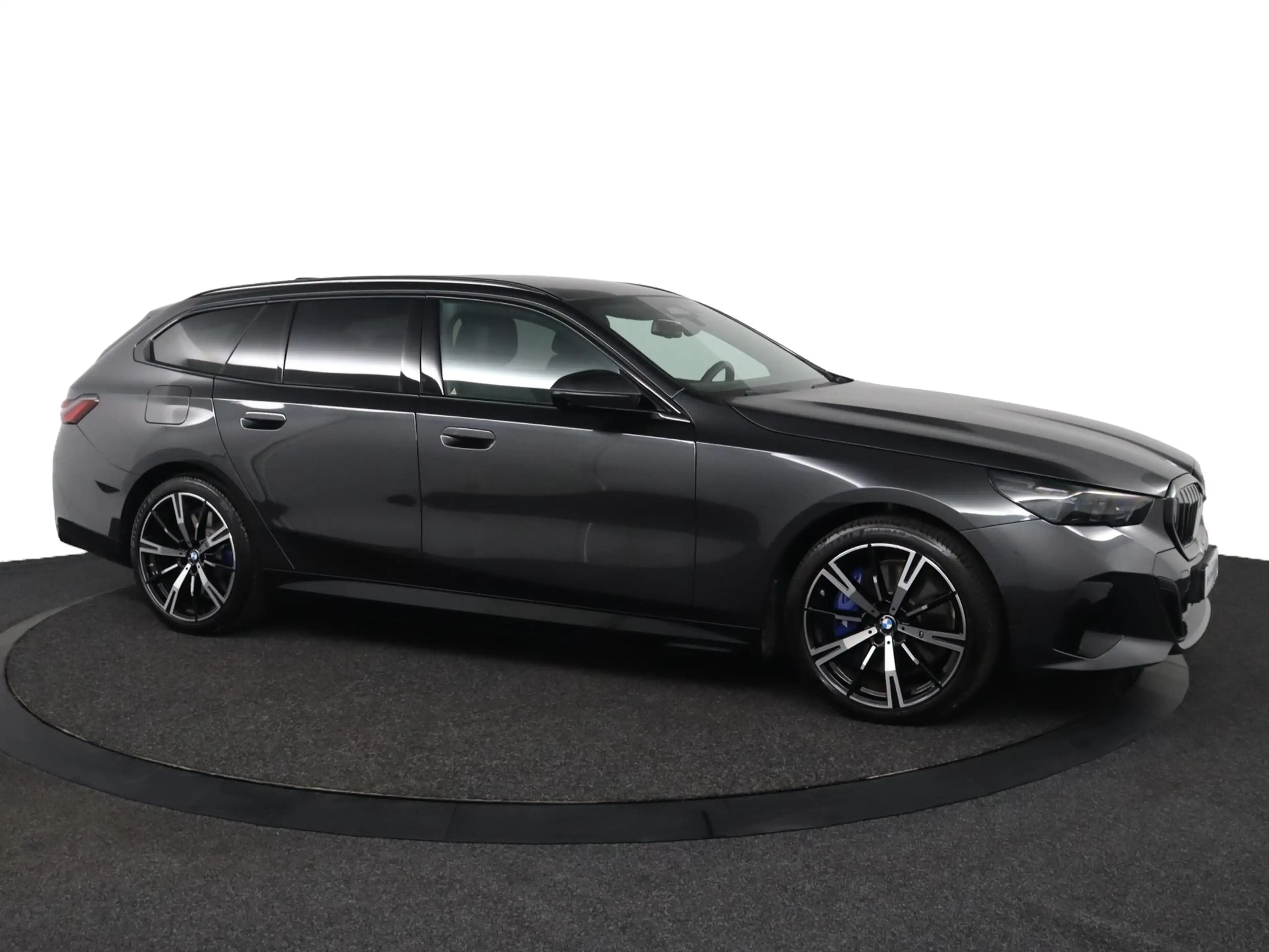 BMW 550 5-serie Touring 550e xDrive | M Sport Pro | Bower — photo 3