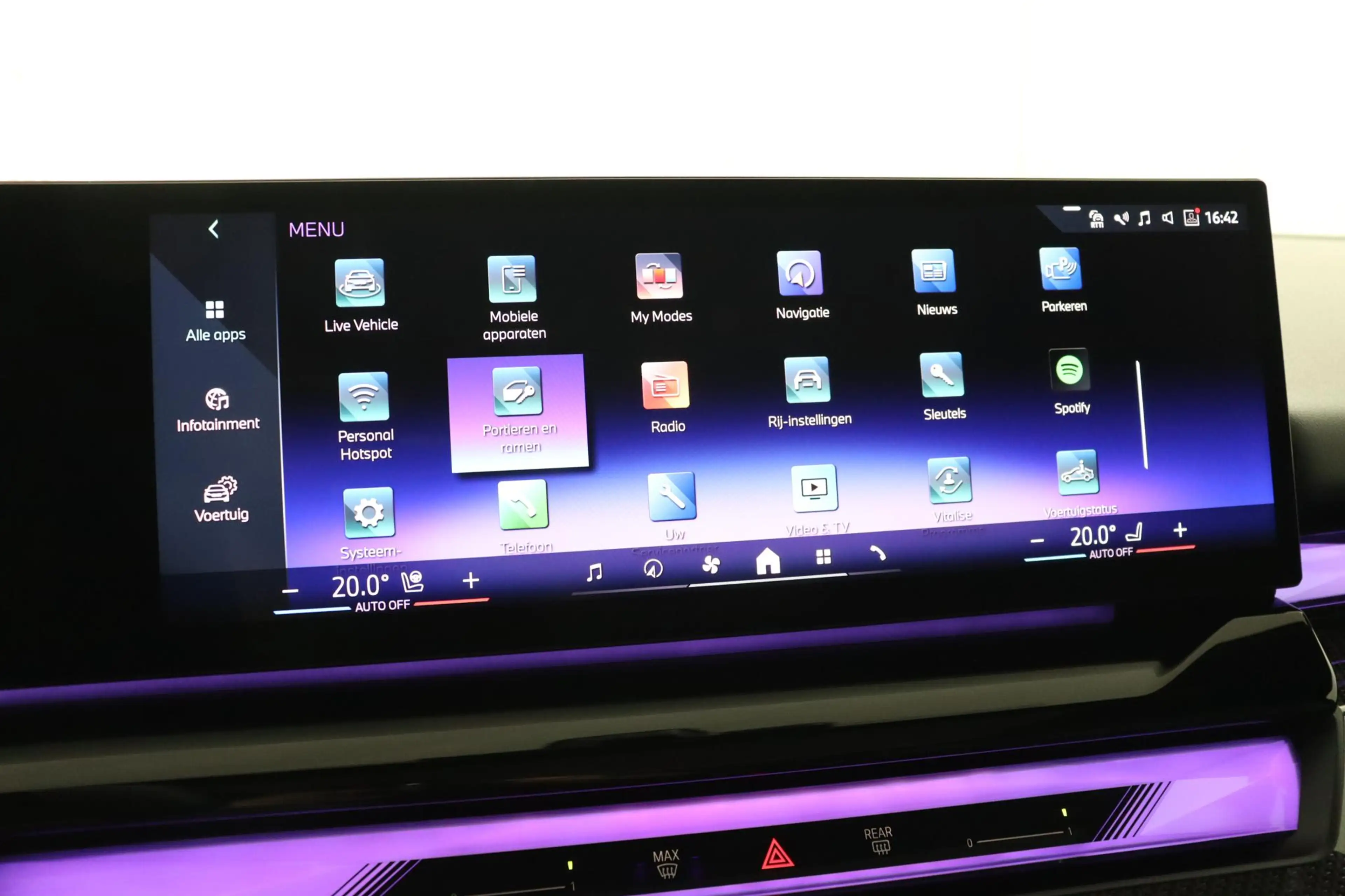 BMW 550 5-serie Touring 550e xDrive | M Sport Pro | Bower — photo 12