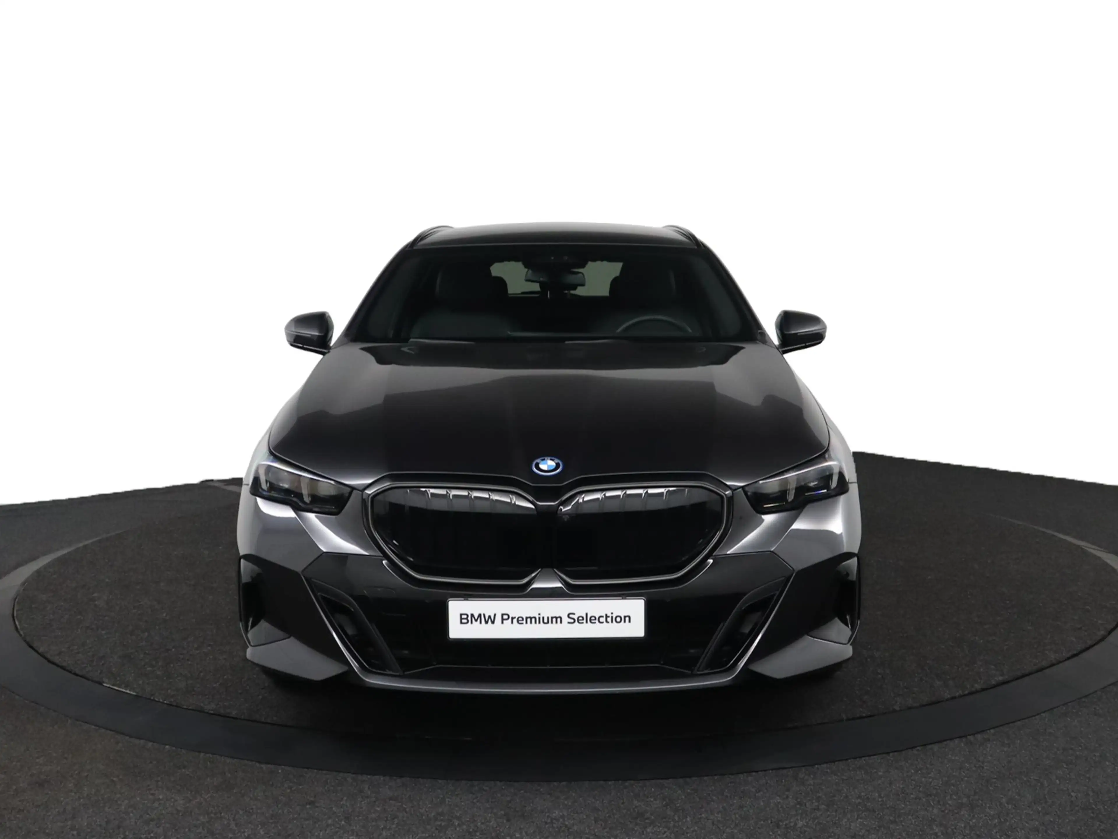 BMW 550 5-serie Touring 550e xDrive | M Sport Pro | Bower — photo 2
