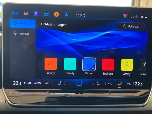 Volkswagen Golf view 18