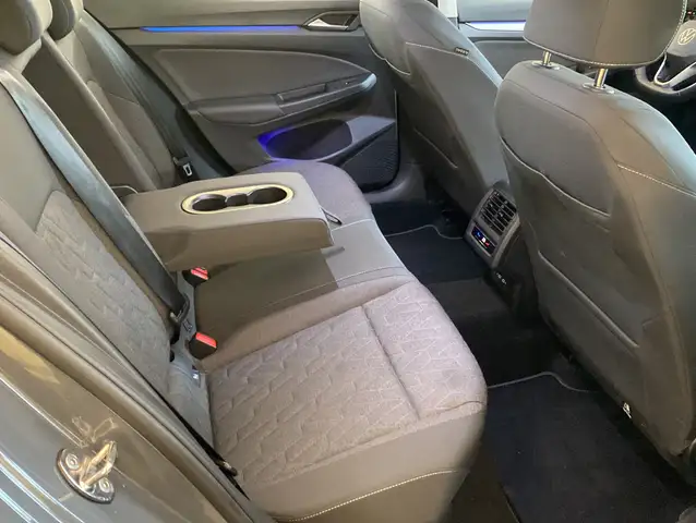 Volkswagen Golf view 14