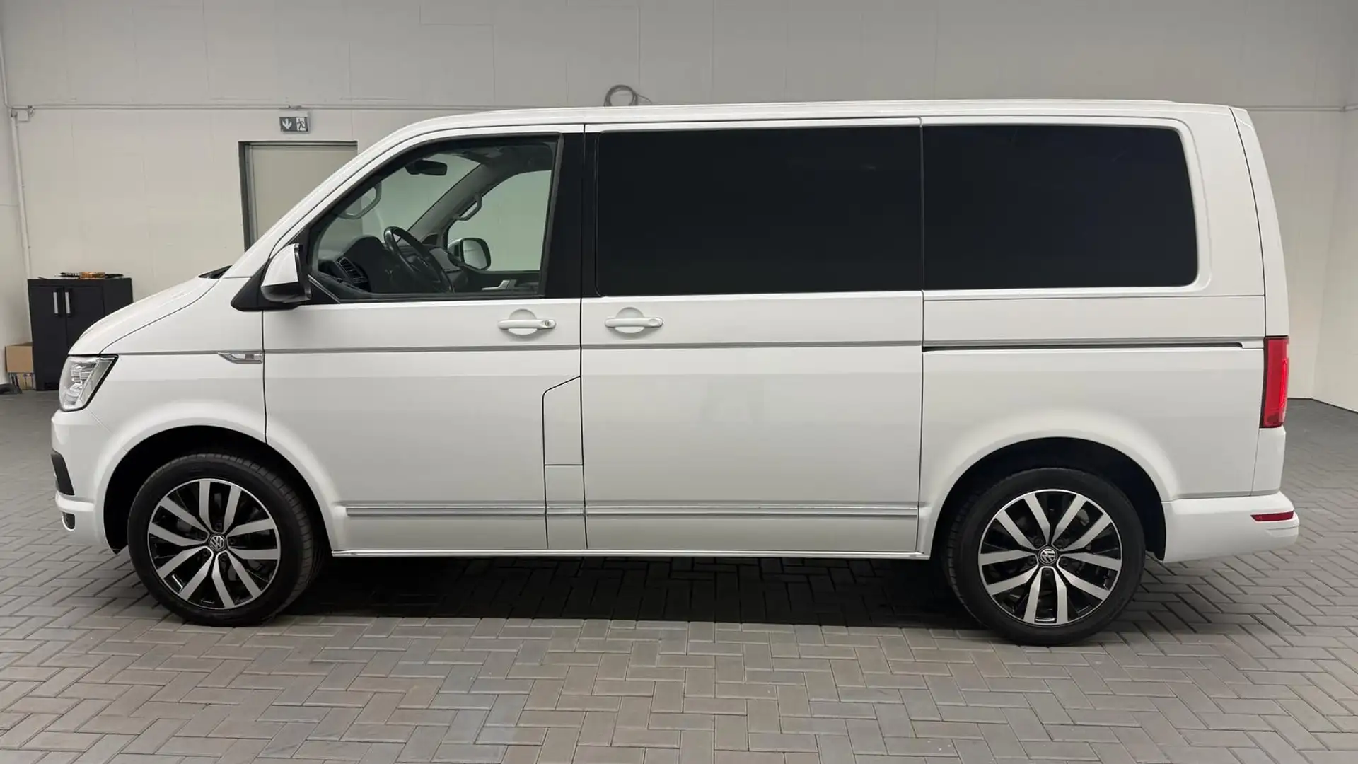Volkswagen T6 Multivan 4M LED/Navi/Stdhzg/Dynaudio/AHK Weiß - 2