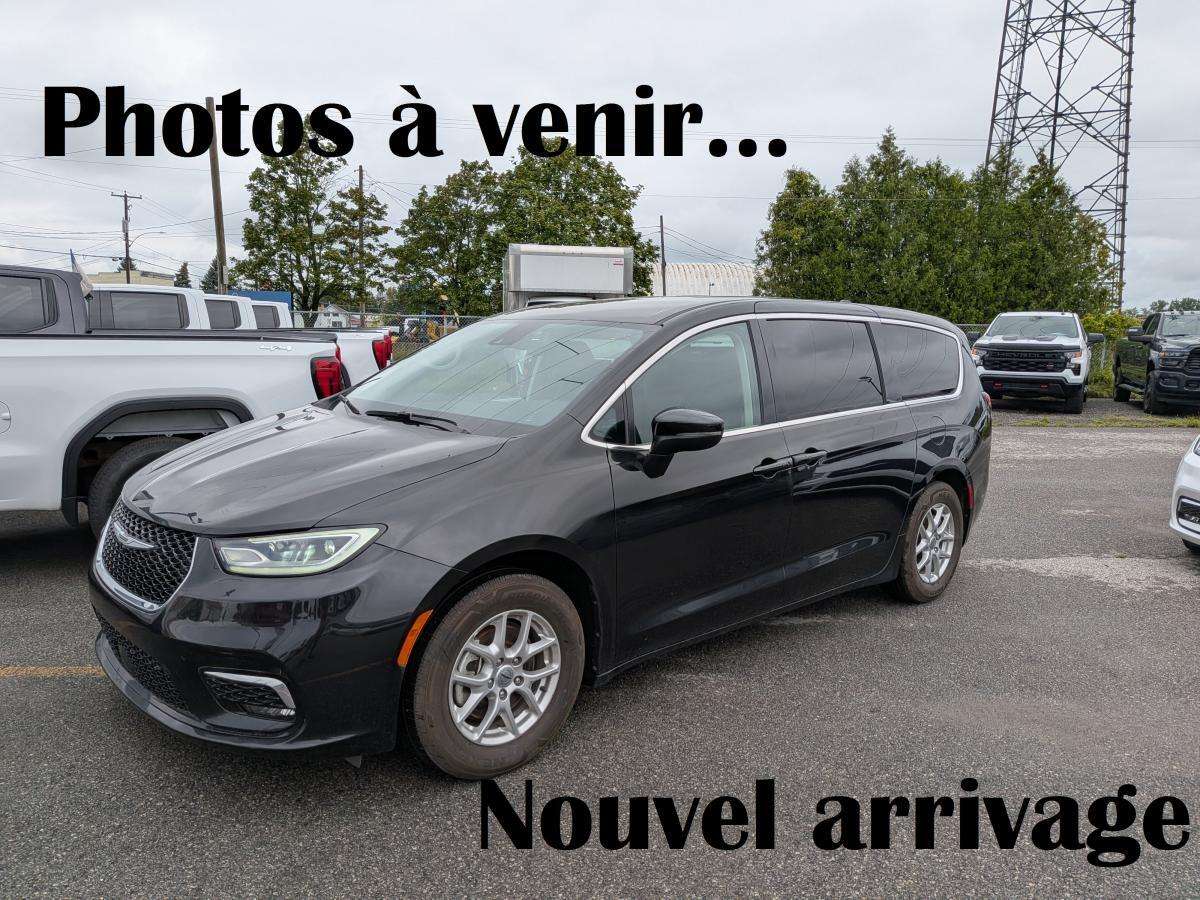 2023 Chrysler Pacifica Touring L TA