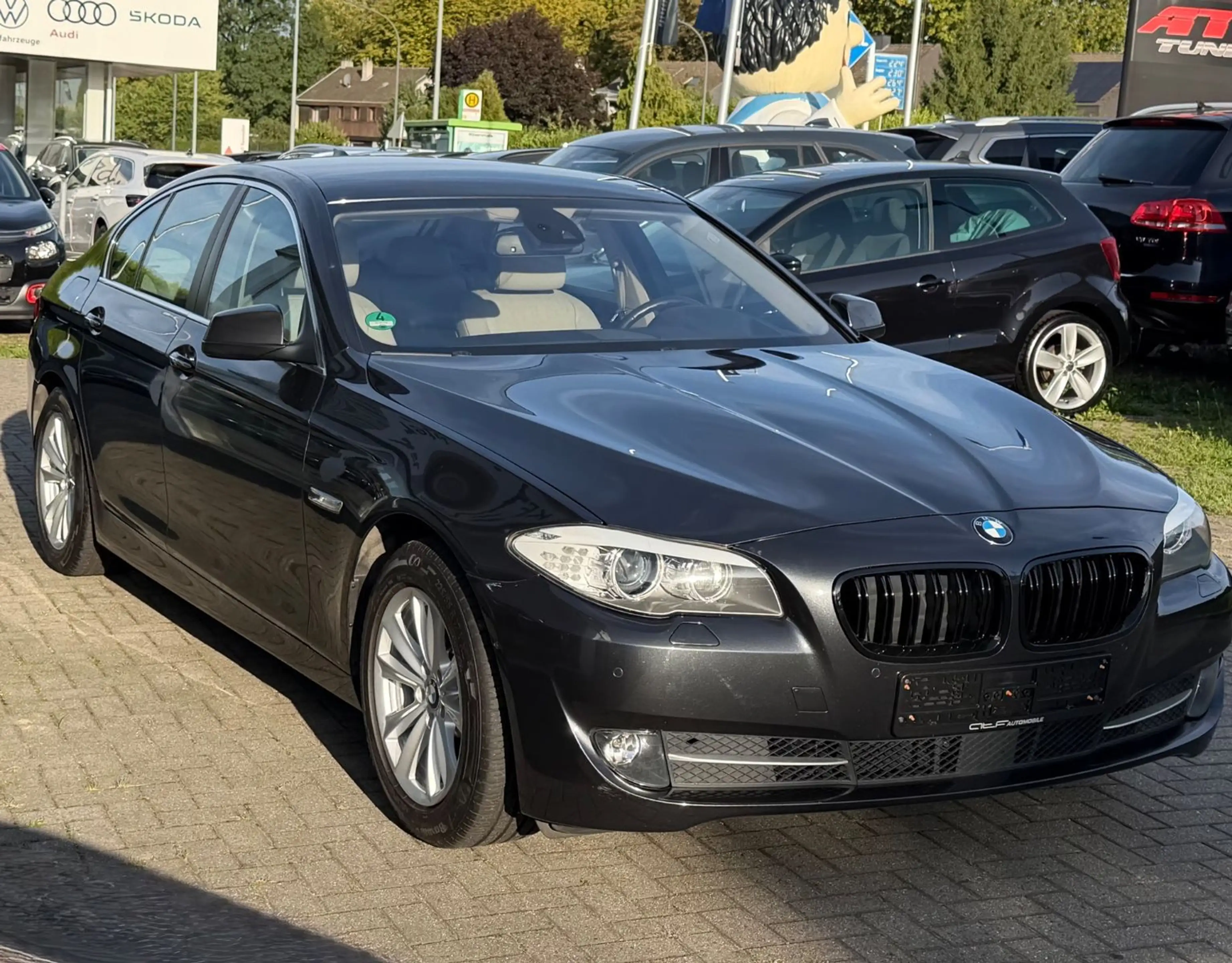 BMW 530 5 Limousine 530 i — photo 2