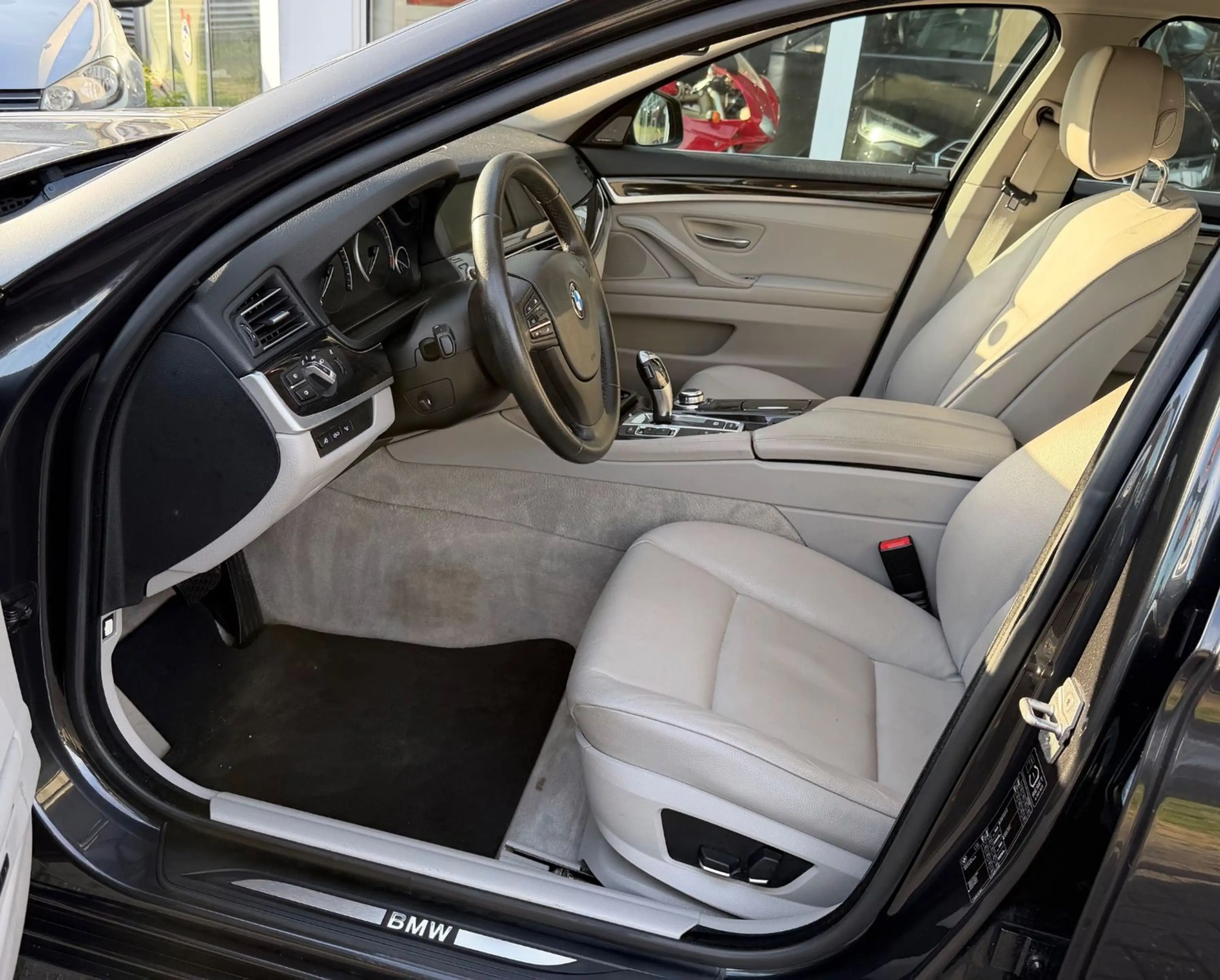 BMW 530 5 Limousine 530 i — photo 5