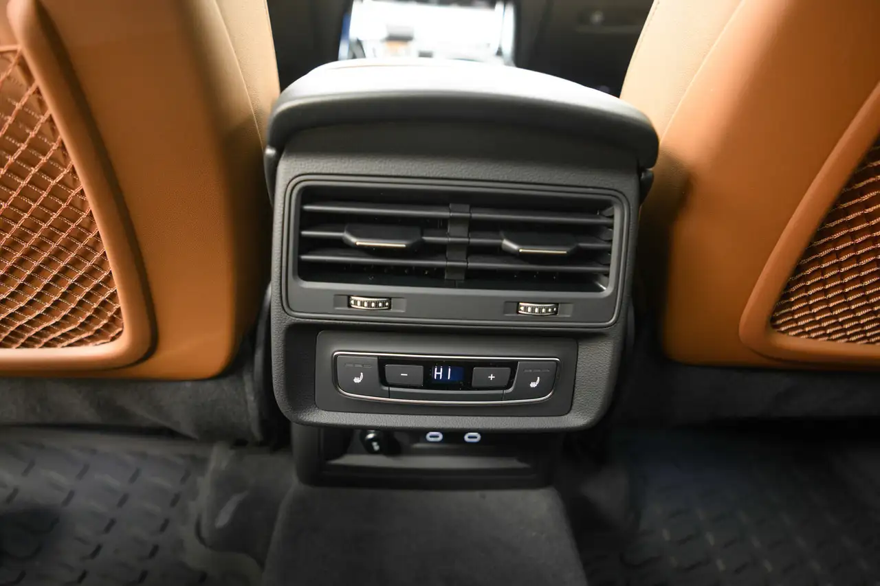 Audi Q7 снимка Audi Q7