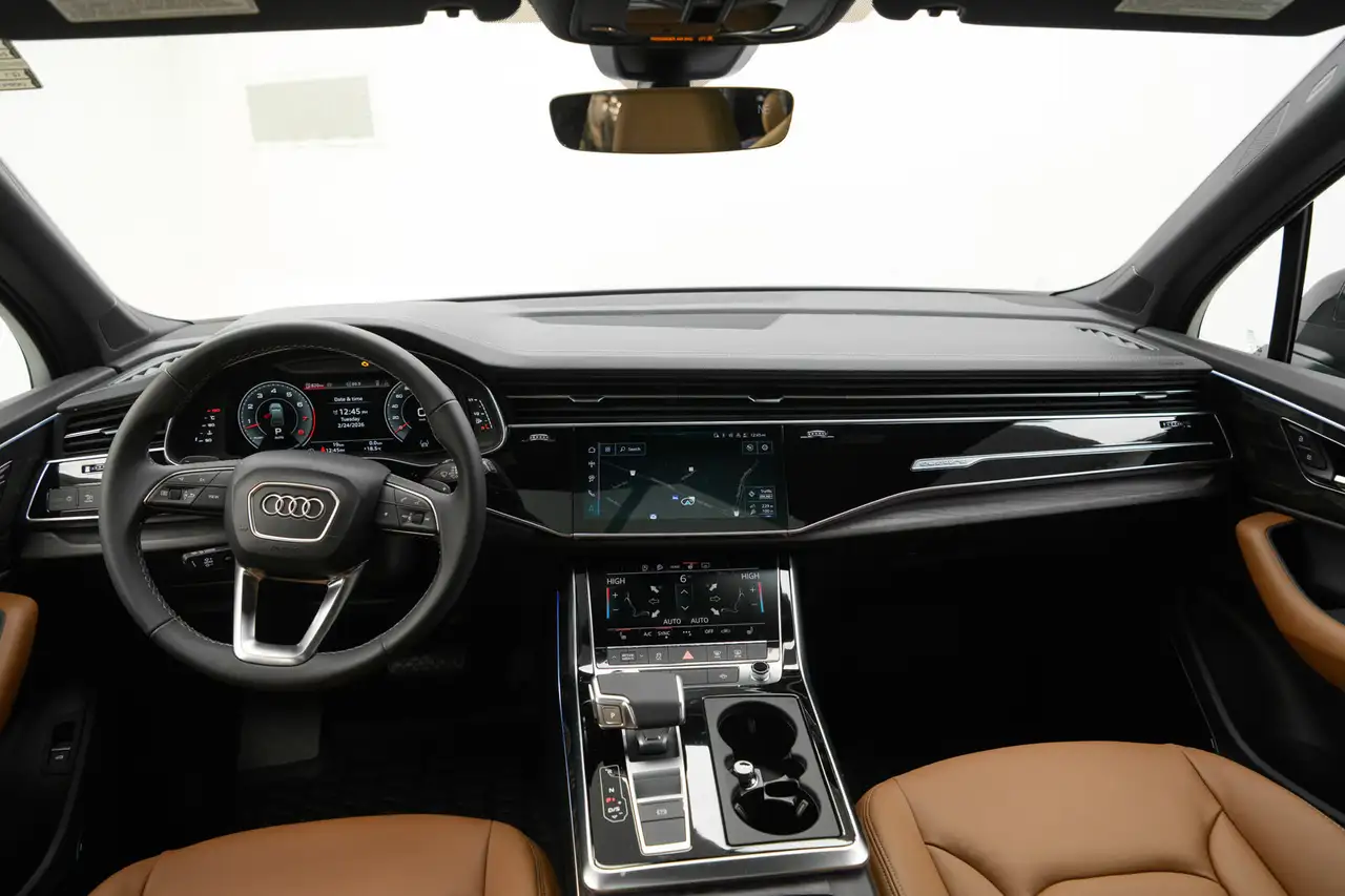 Audi Q7 снимка Audi Q7