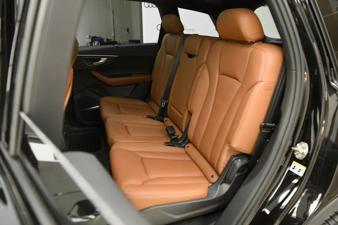 Audi Q7 снимка Audi Q7