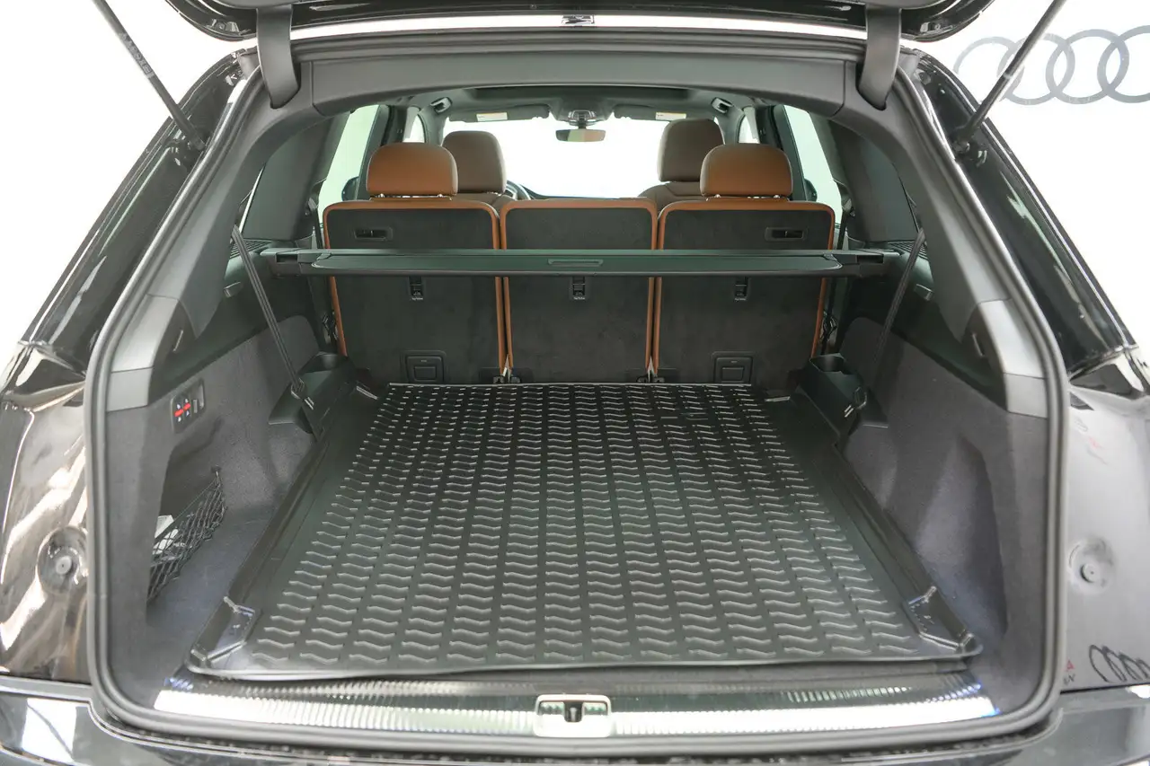 Audi Q7 снимка Audi Q7