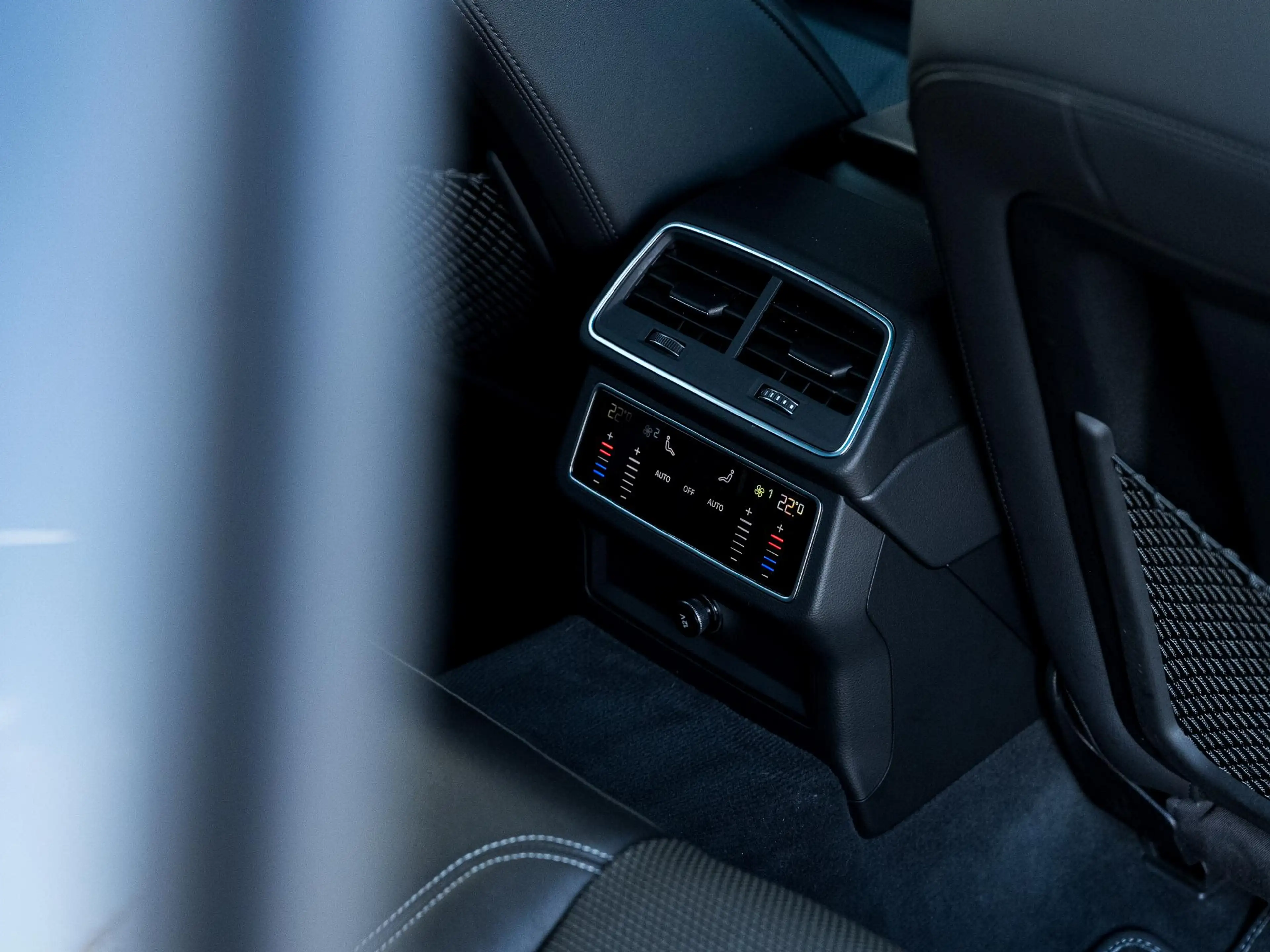 Audi A6 Avant 50 TFSI e quattro S edition S-Line | Origine — photo 36