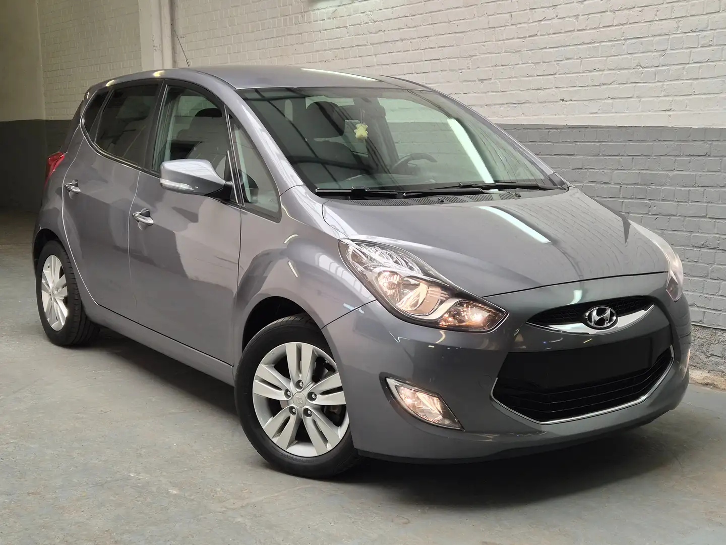 Hyundai iX20 1.4i -1prop.-53.000km-Très bel état-Garantie Grijs - 1