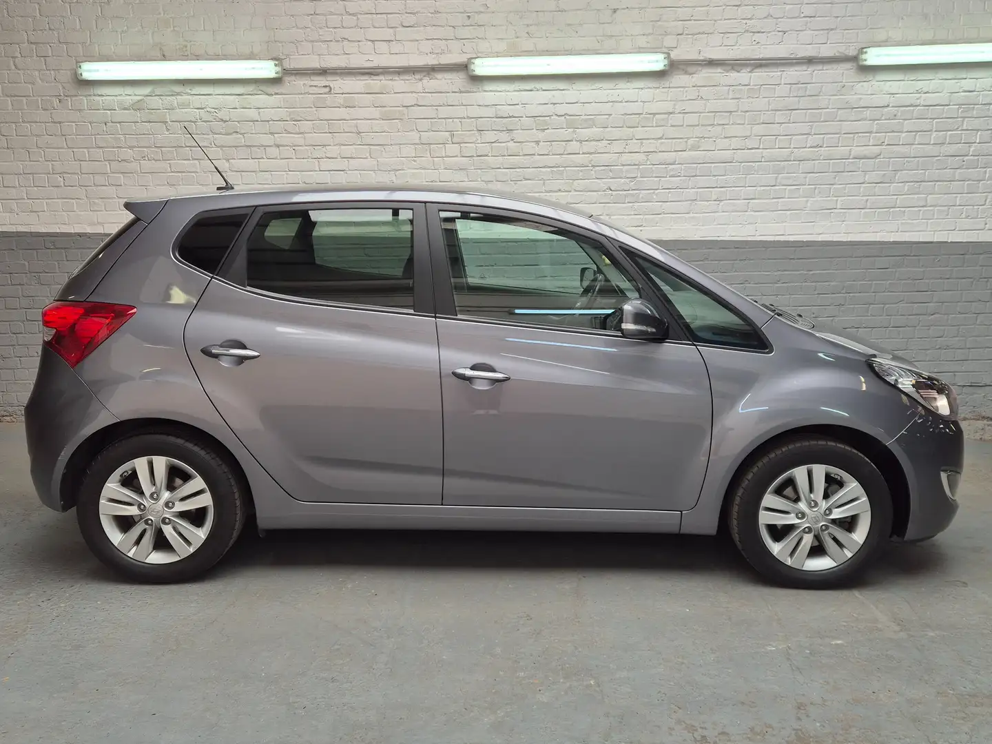 Hyundai iX20 1.4i -1prop.-53.000km-Très bel état-Garantie Grijs - 2