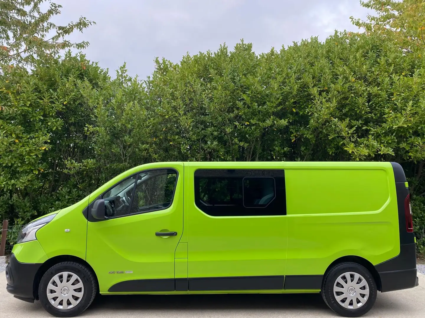 Renault Trafic 1.6 DCI L2H1 / 6 PLACES /AIRCO / NAVI / GARANTIE Groen - 2