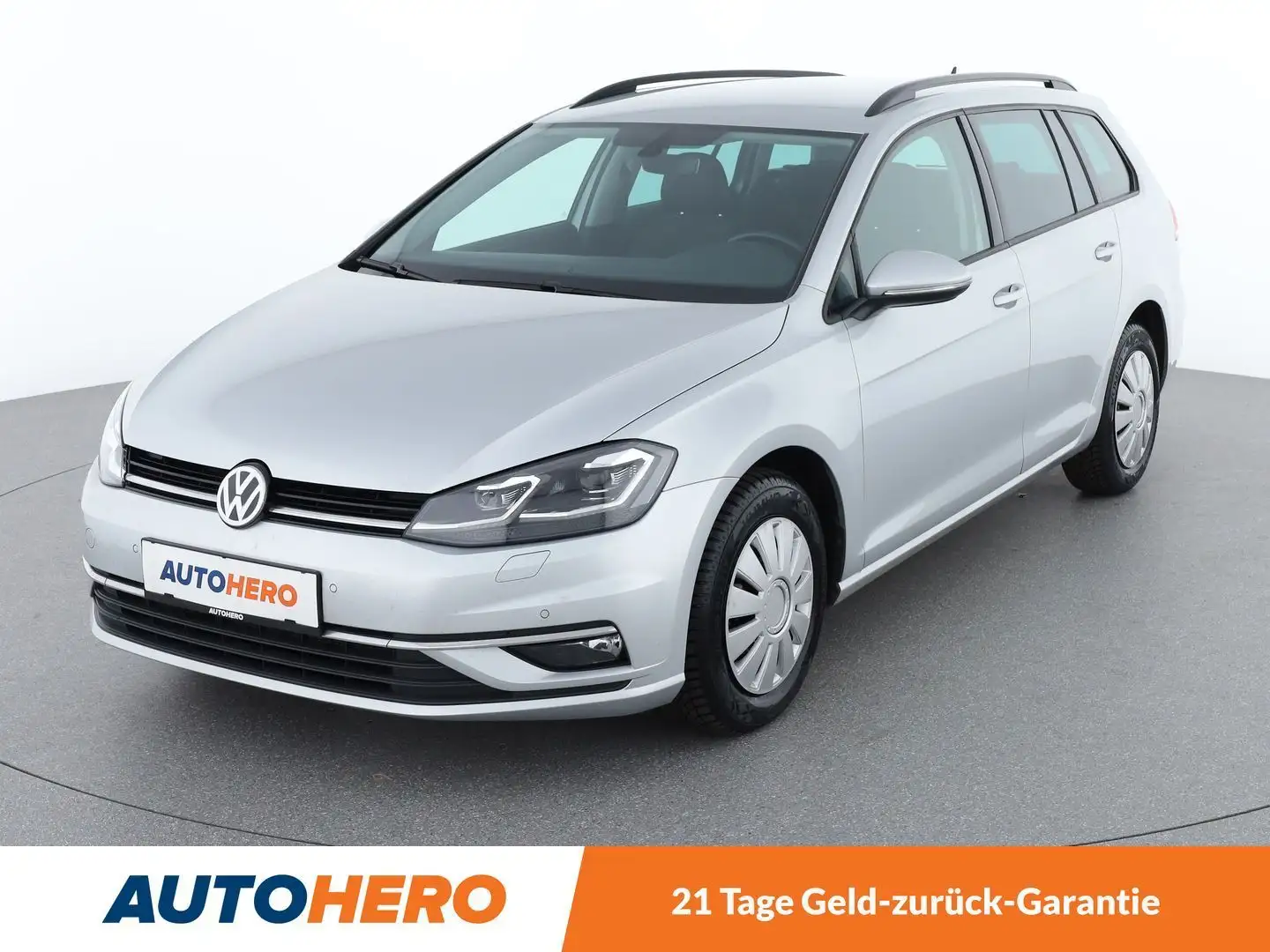 Volkswagen Golf 1.6 TDI Comfortline BlueMotion Grau - 1