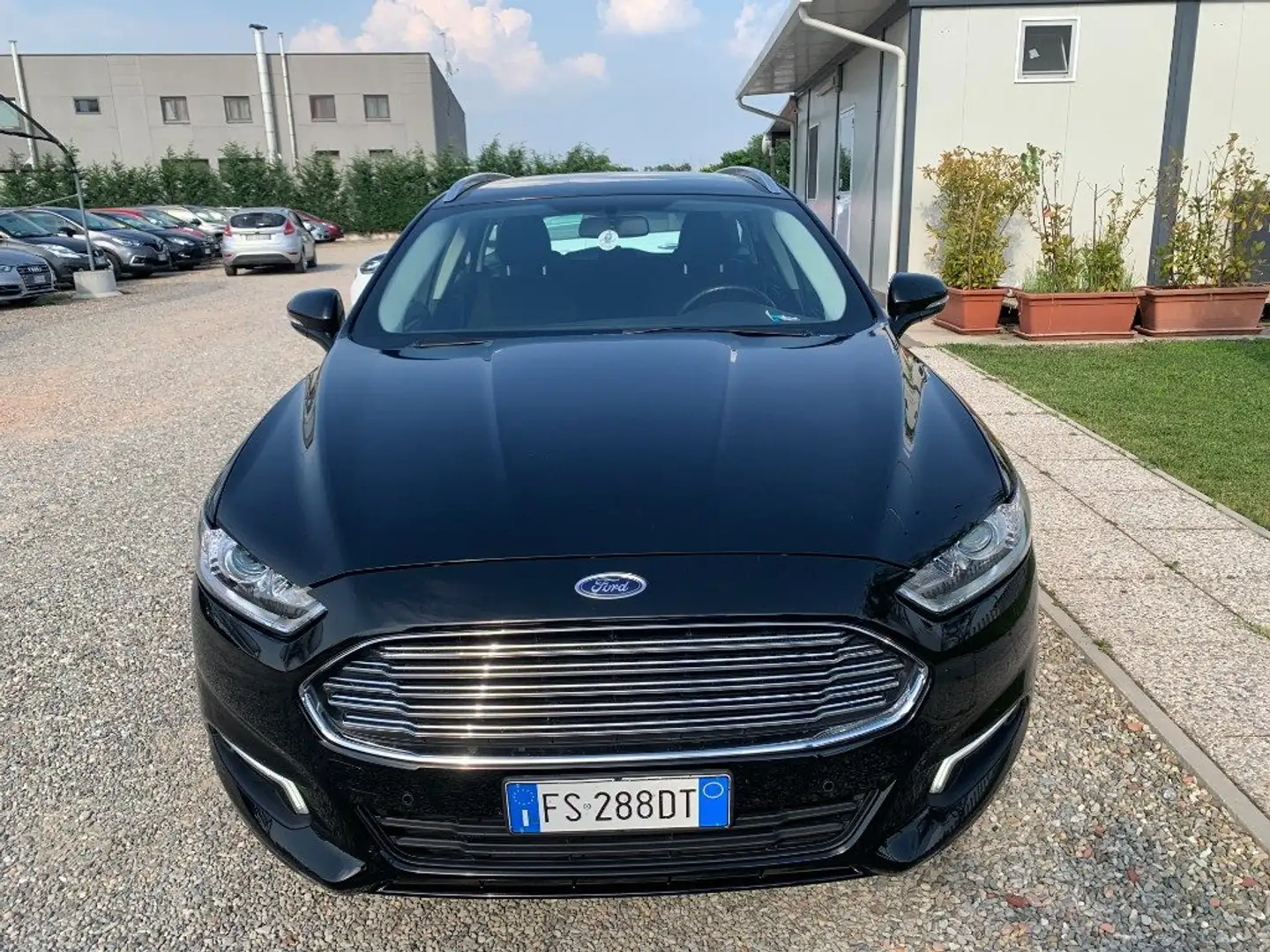 Ford Mondeo 2.0 TDCi 150 CV S&S Powershift SW Titanium Busines Nero - 2