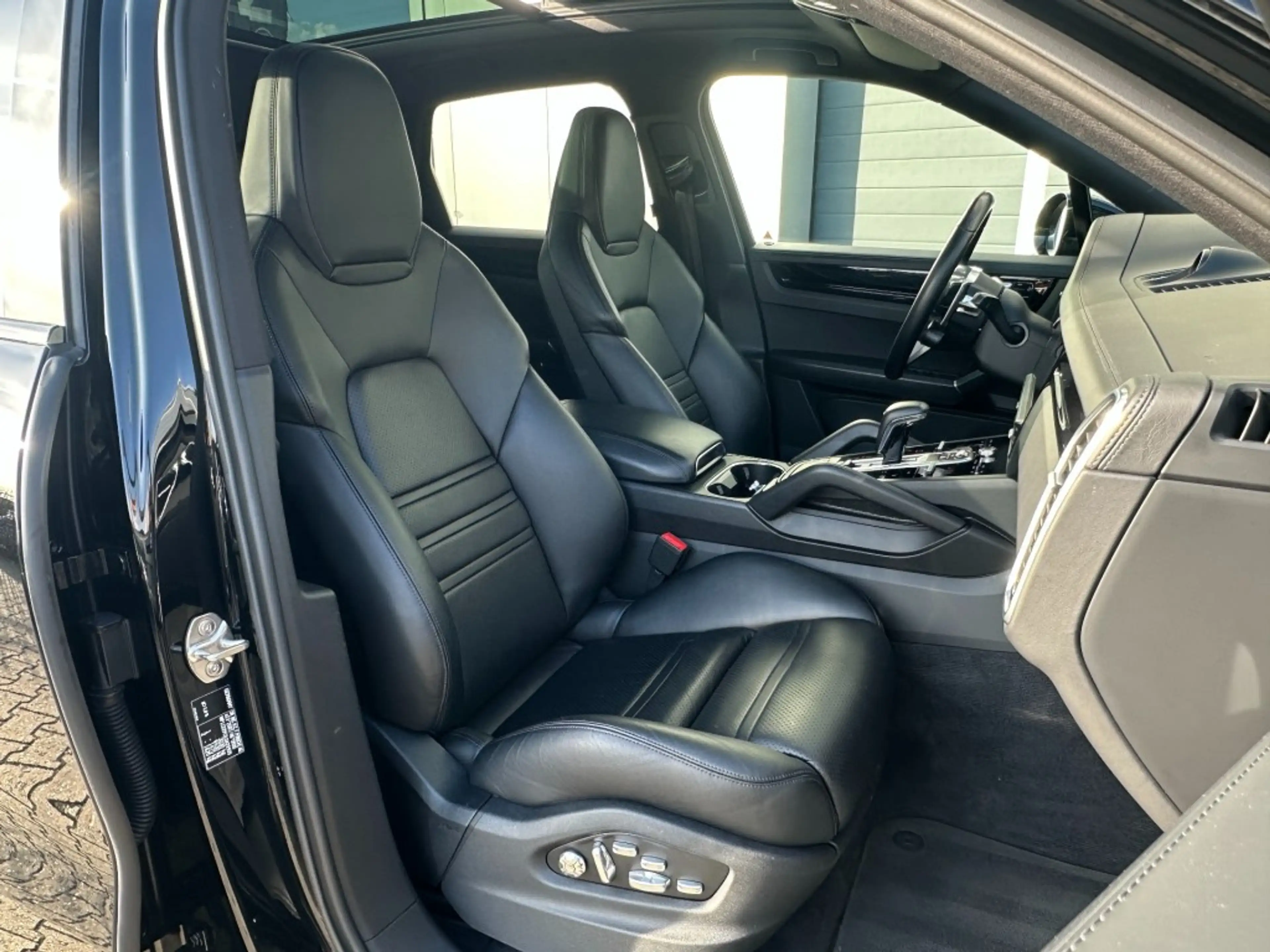 Porsche Cayenne 3.0 E-Hybrid bj2020 *Pano *Adaptive *Head-up *Spor — photo 11