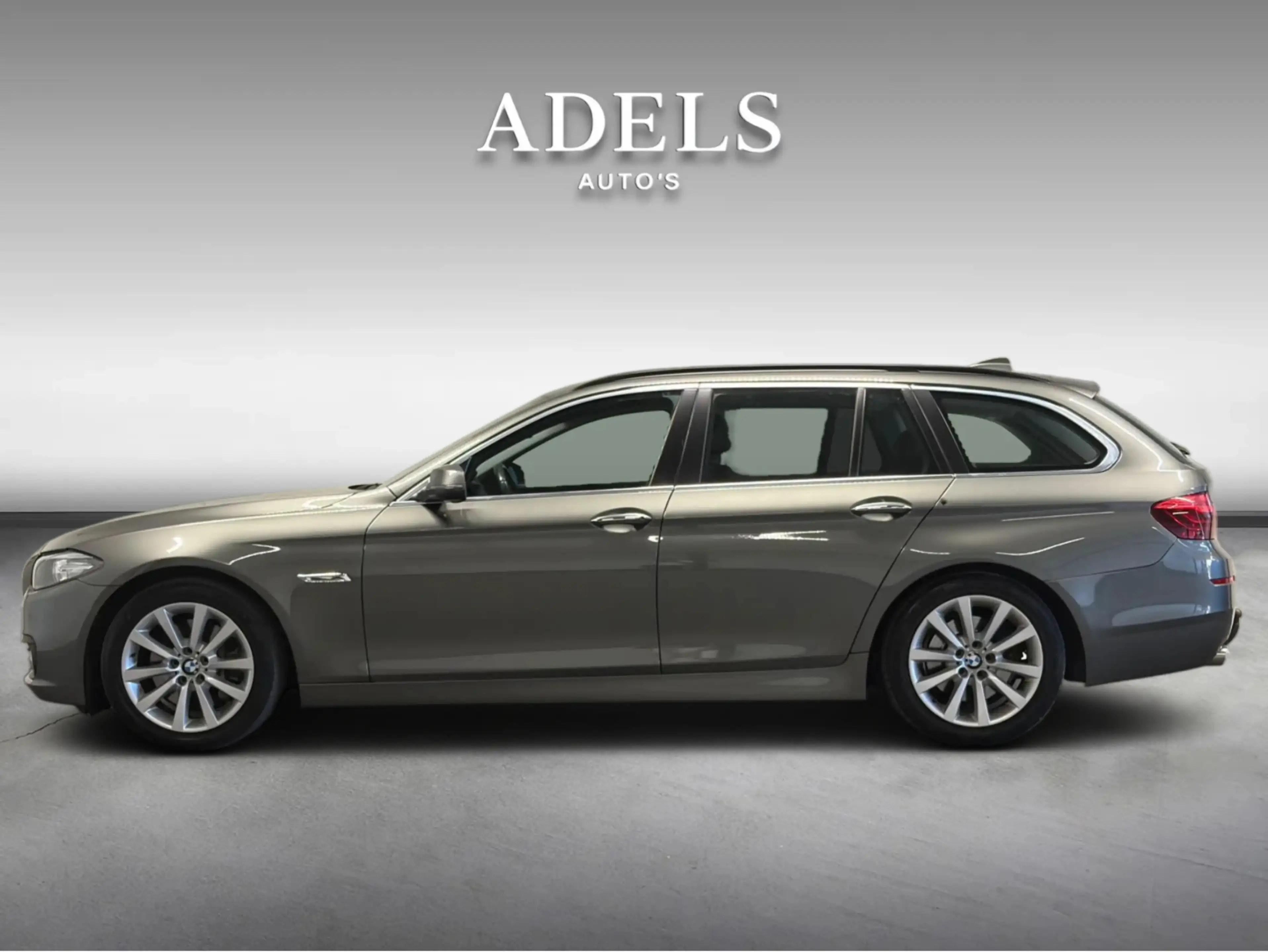 BMW 525 5-serie Touring 525d High Executive FACELIFT 218pk — photo 3