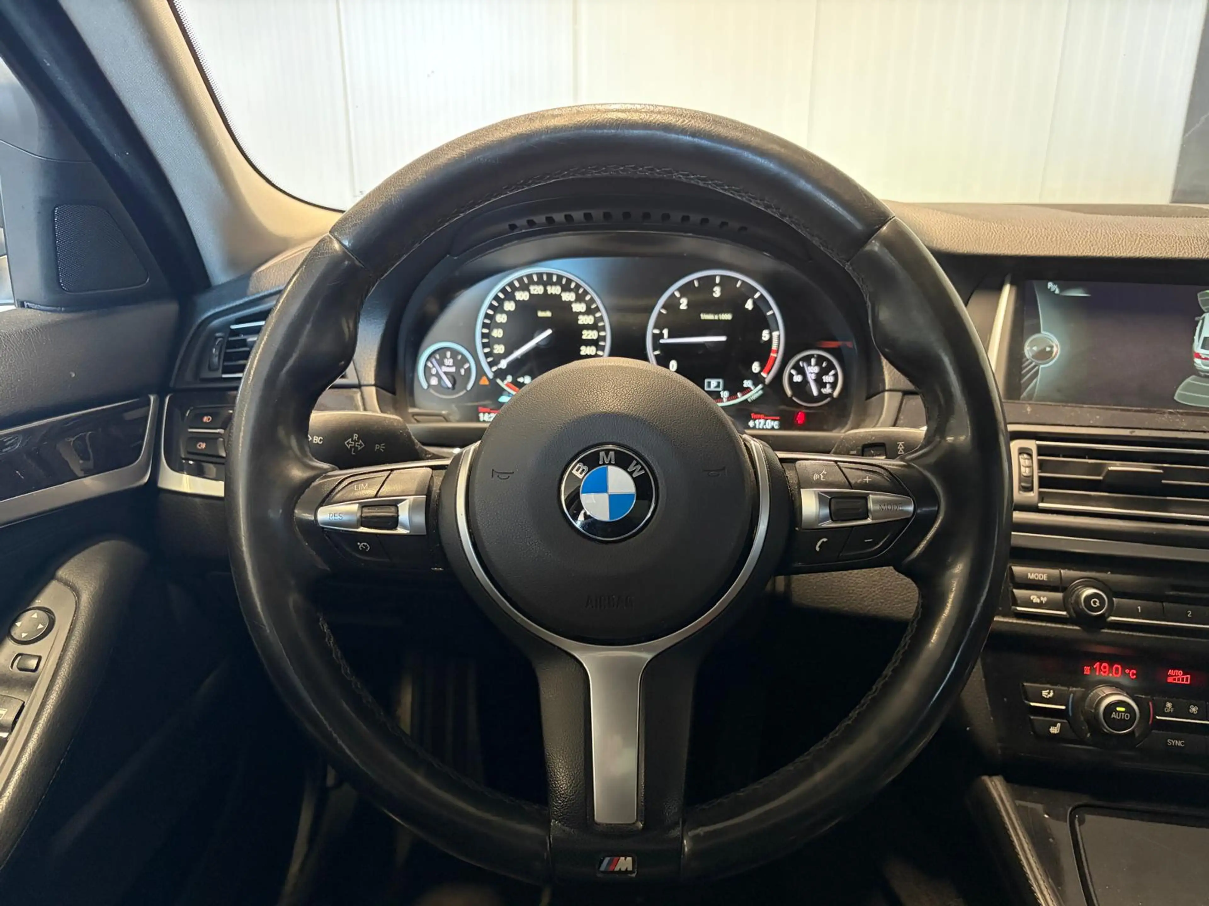 BMW 525 5-serie Touring 525d High Executive FACELIFT 218pk — photo 19