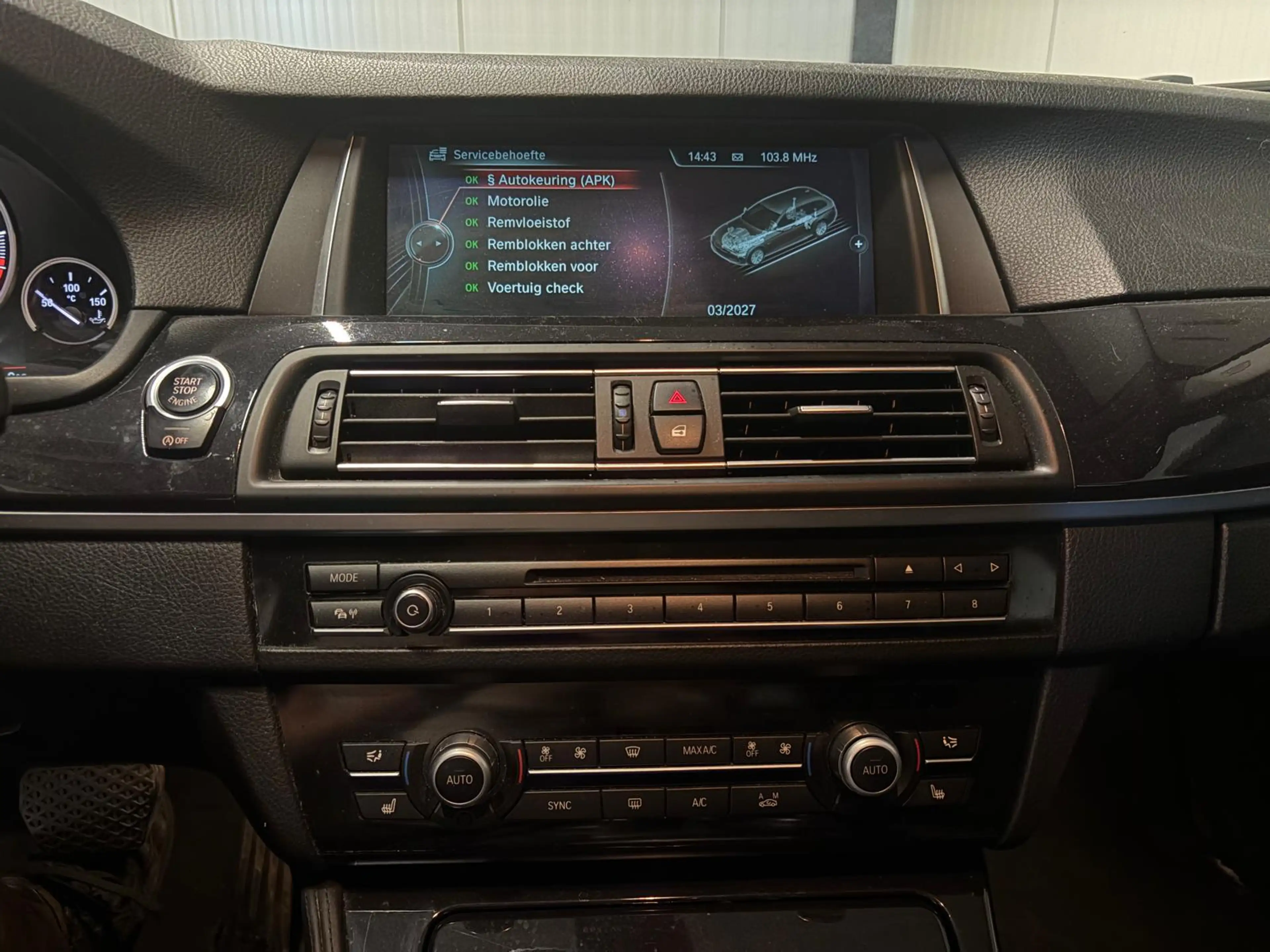 BMW 525 5-serie Touring 525d High Executive FACELIFT 218pk — photo 24