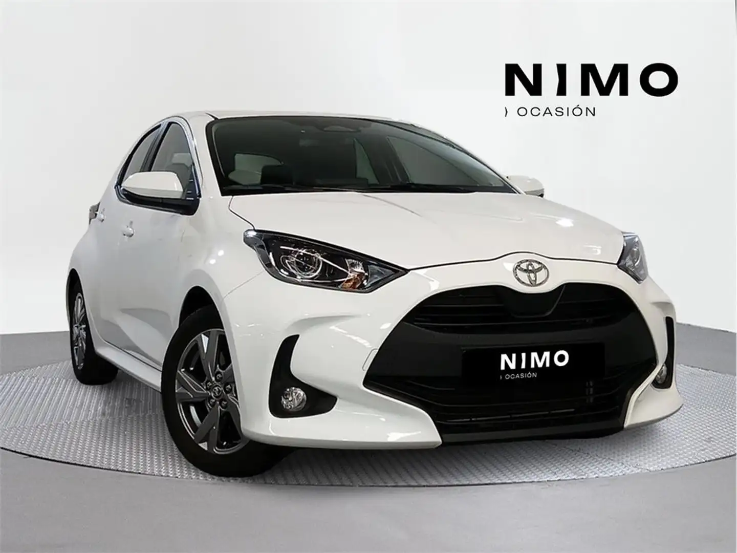 Toyota Yaris 120H 1.5 Active - 1