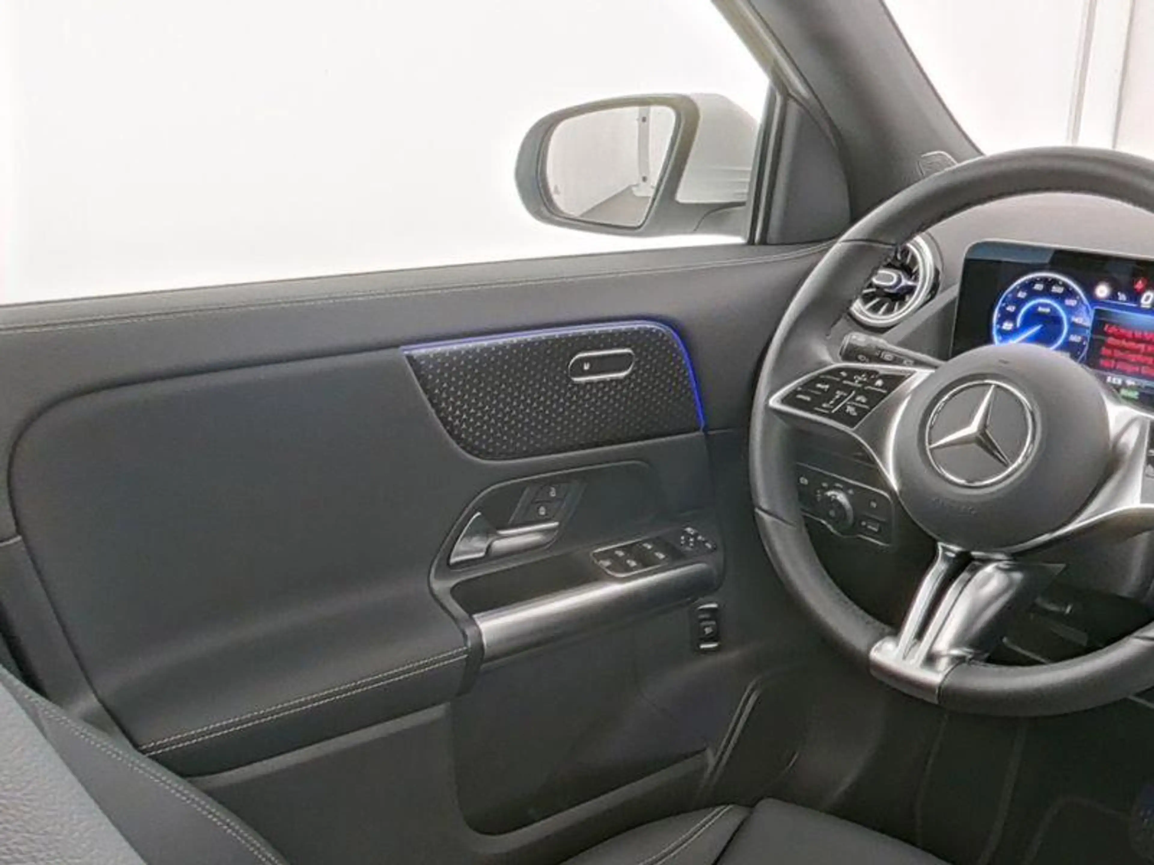 Mercedes-Benz EQA 250 +, Prog. Adv., SHZ, LHZ, Totwinkel, Rückkamera,... — photo 5