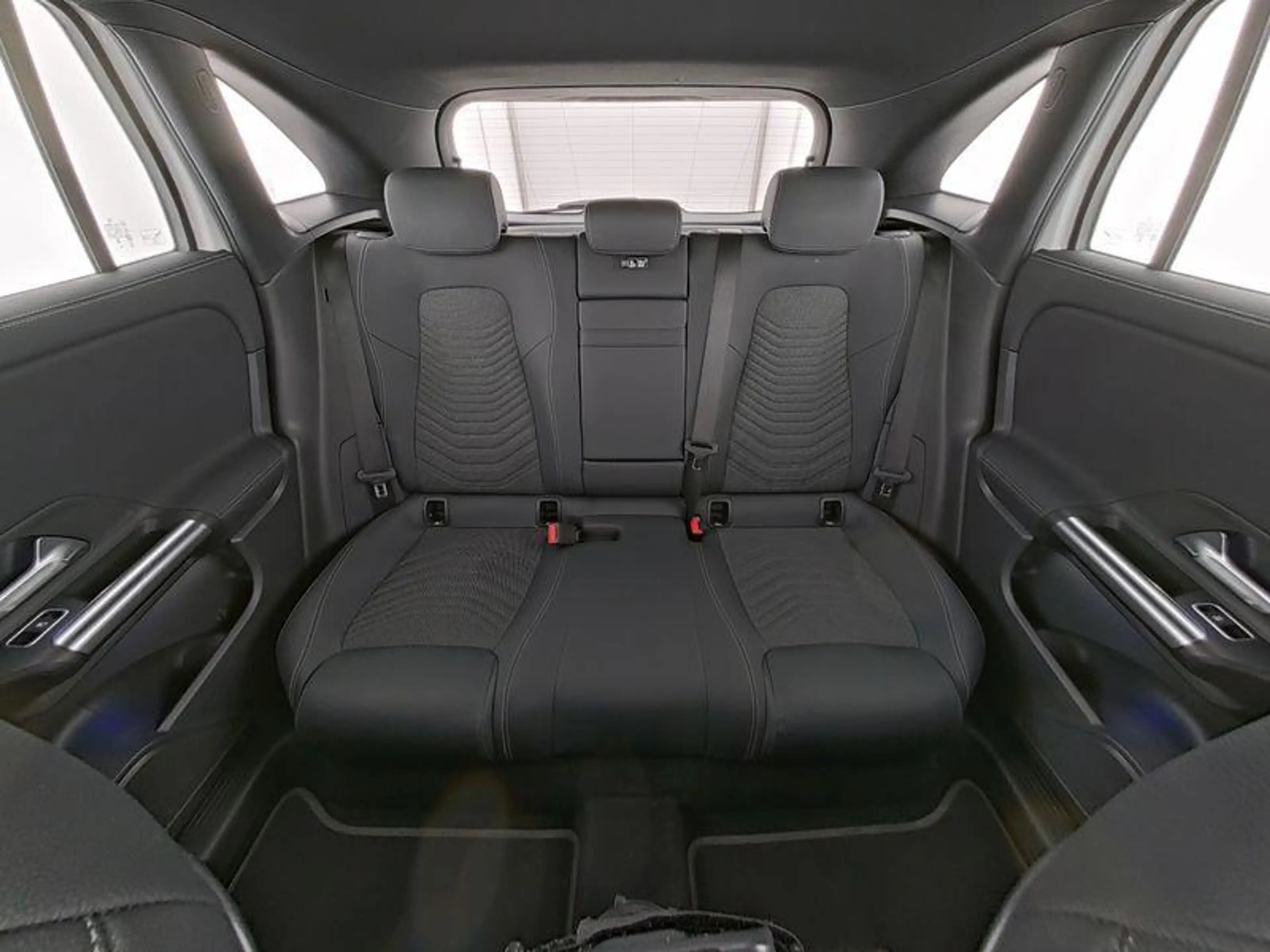 Mercedes-Benz EQA 250 +, Prog. Adv., SHZ, LHZ, Totwinkel, Rückkamera,... — photo 9