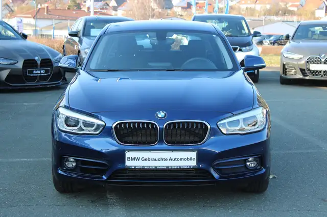 BMW 1 Series view 3