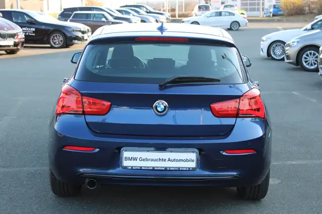 BMW 1 Series view 6