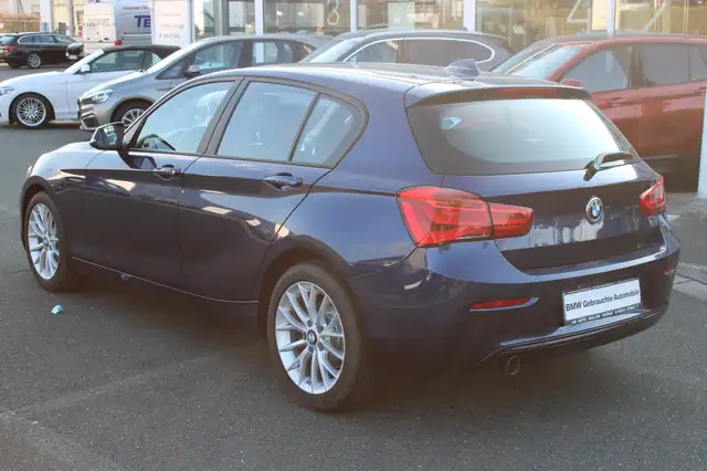 BMW 1 Series view 5