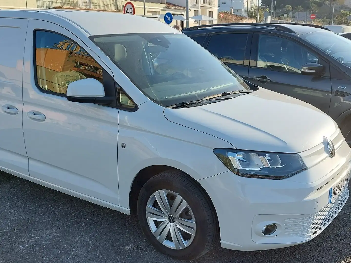 Volkswagen Caddy Furgón 2.0TDI 75kW Blanco - 1