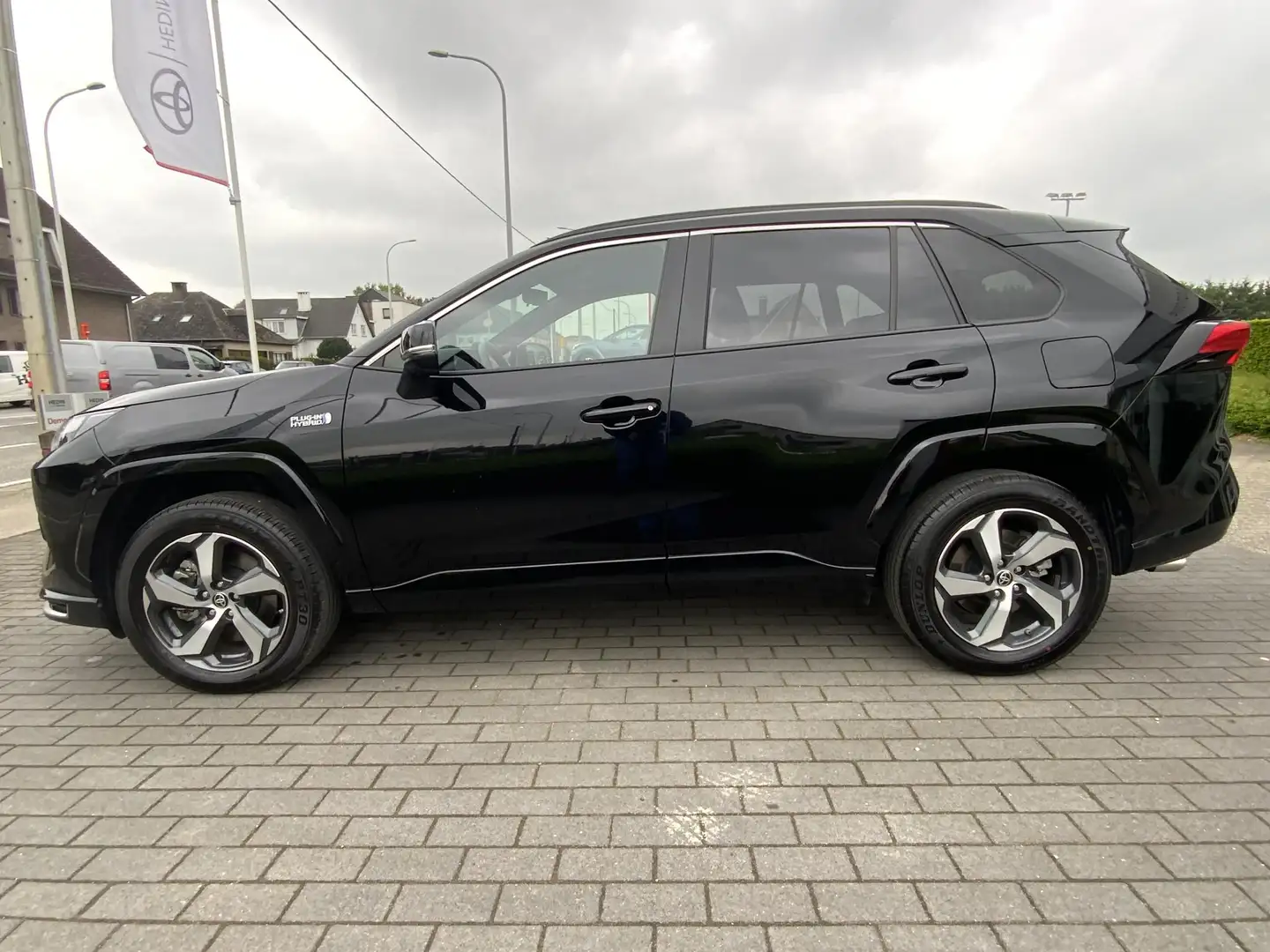 Toyota RAV 4 2.5 PHEV Premium Plus e-CVT AWD-i | JBL Radio | Ac Zwart - 2