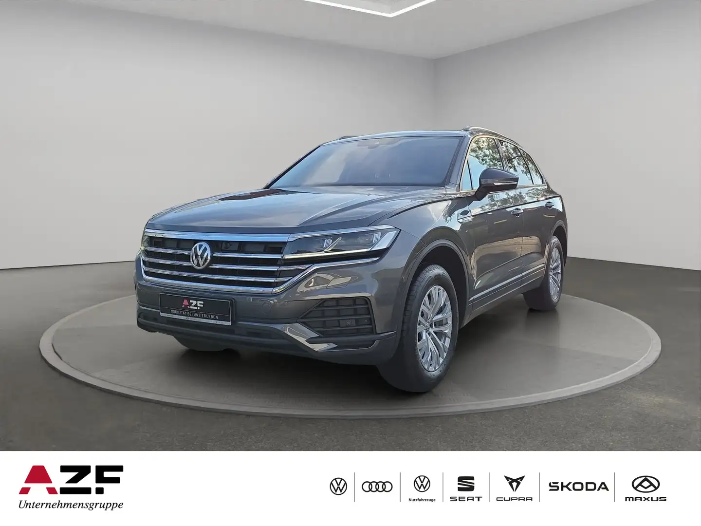 Volkswagen Touareg 3.0 TDI 4MOTION Tiptronic NAVI+ACC+LED+E Grau - 1