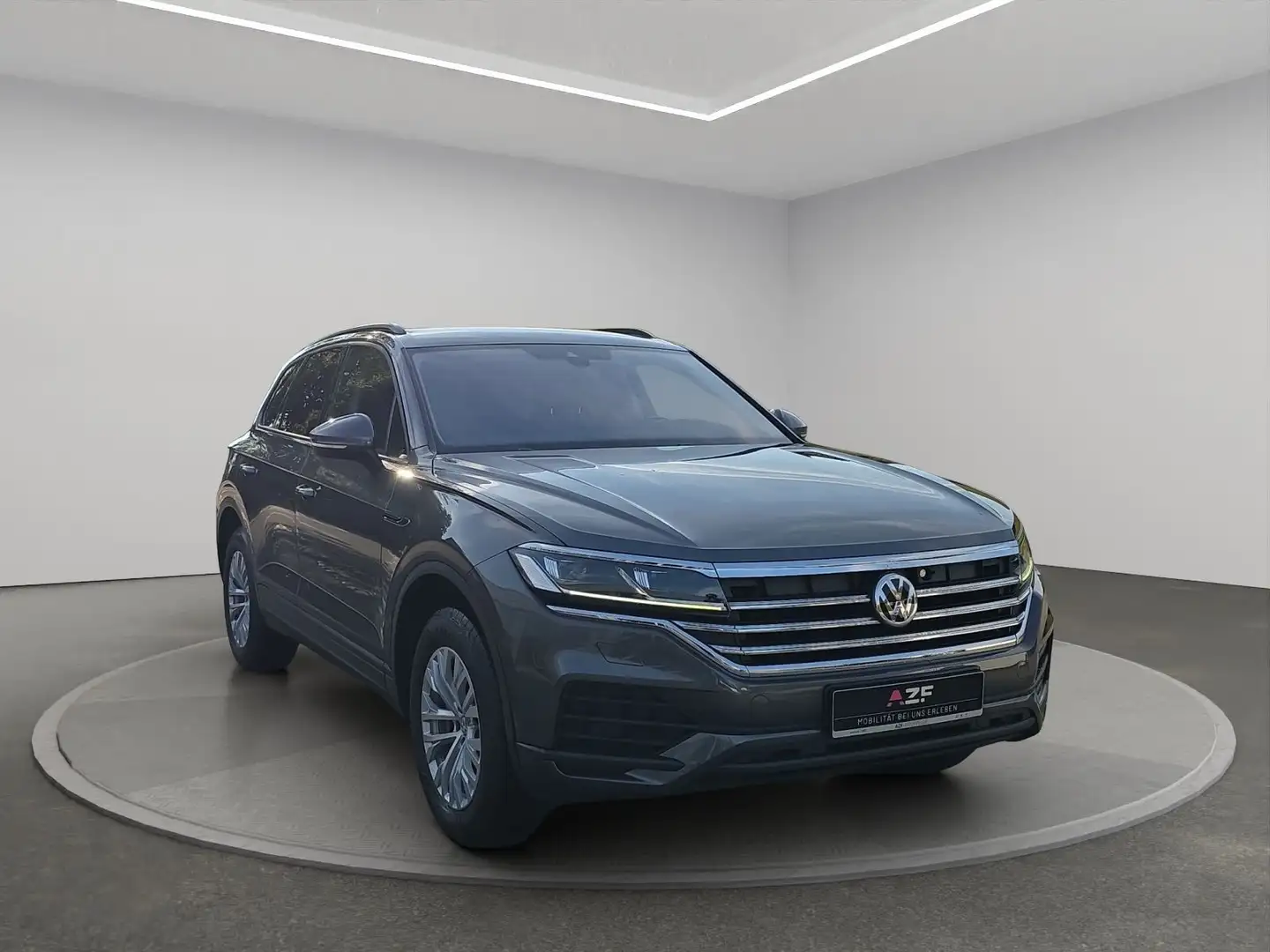 Volkswagen Touareg 3.0 TDI 4MOTION Tiptronic NAVI+ACC+LED+E Grau - 2