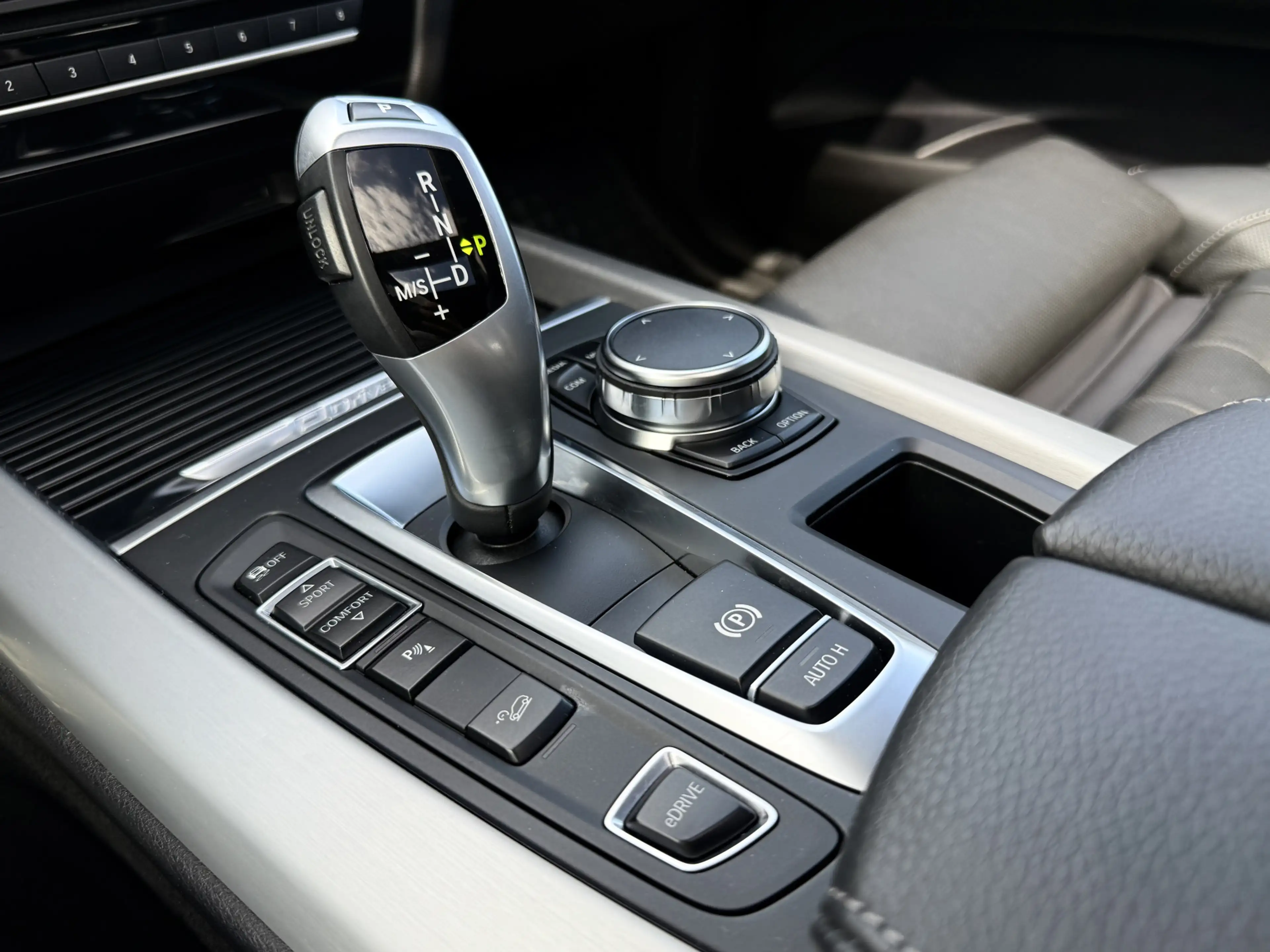 BMW X5 xDrive40e I M-Pakket I Pano I Softclose I Head-Up — photo 47