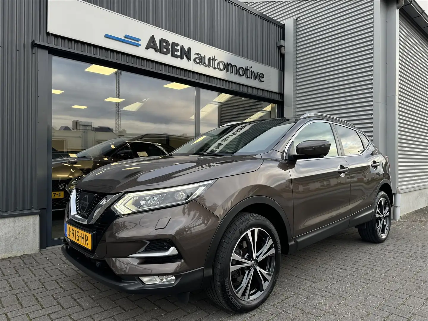 Nissan Qashqai 1.6 DIG-T 163PK N-Connecta (PANO|TREKHAAK|360 CAME Marrón - 2