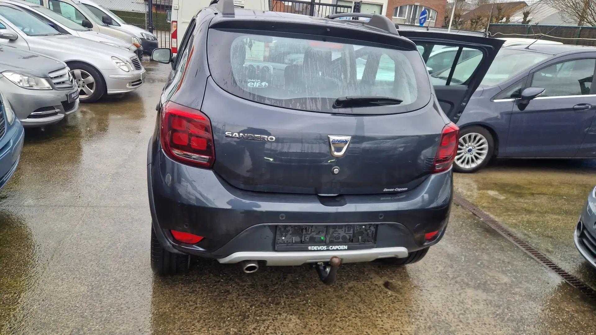 Dacia Sandero Stepway 1.6i - 1