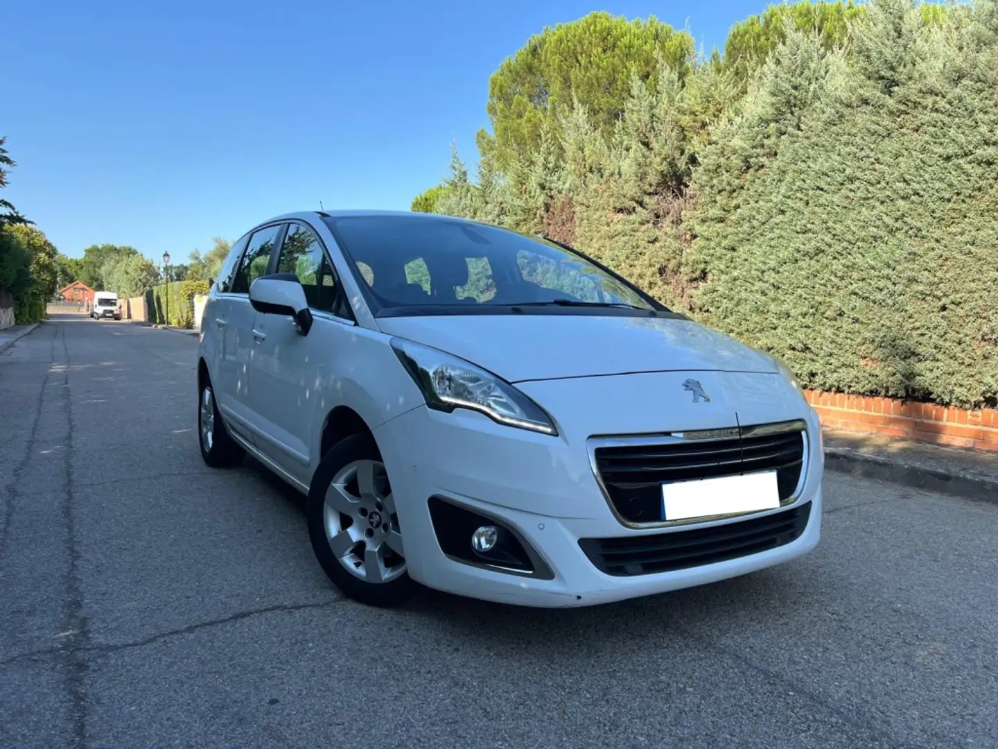 Peugeot 5008 1.2 PureTech S&S Access 130 Blanco - 1