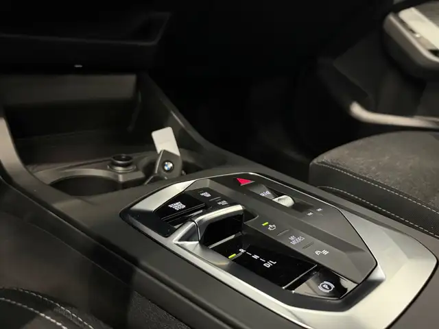 BMW 1 Series view 12