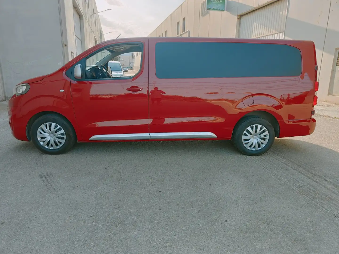 Peugeot Expert Fg. Long 1.5BlueHDi S&S Pro 100 Rojo - 2