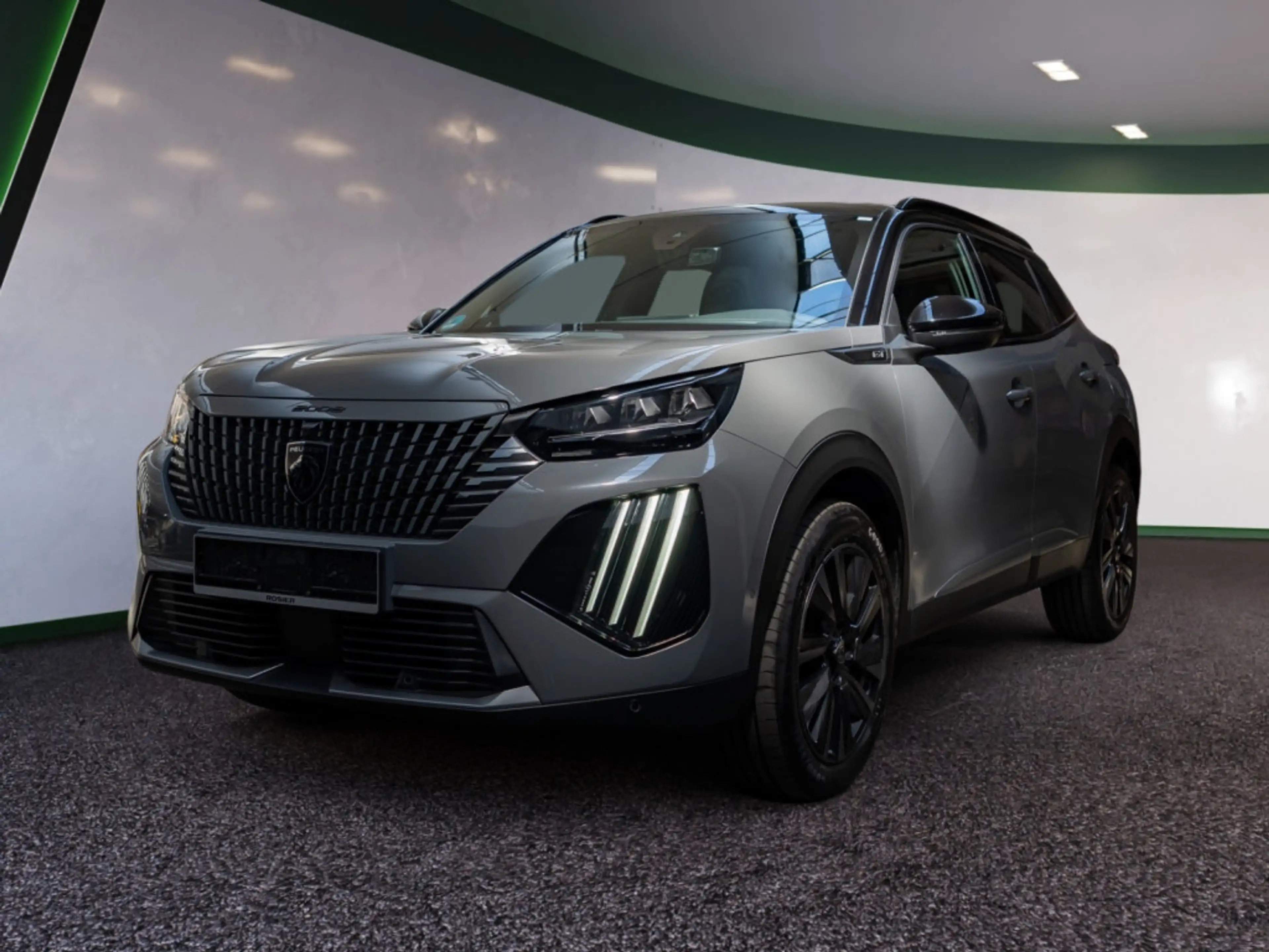 Peugeot 2008 GT PureTech 130 EAT8 PANO LED 360° NAVI — photo 2
