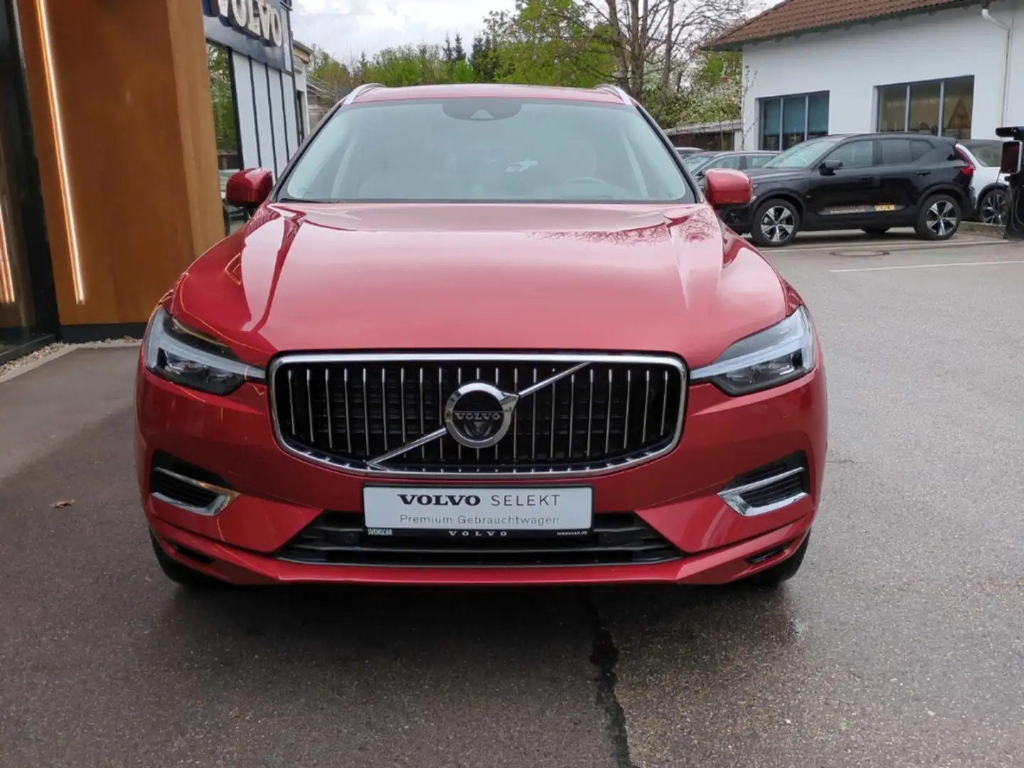 Volvo XC60 Inscription Recharge Plug-In Hybrid AWD T8 Twin En Rood - 2
